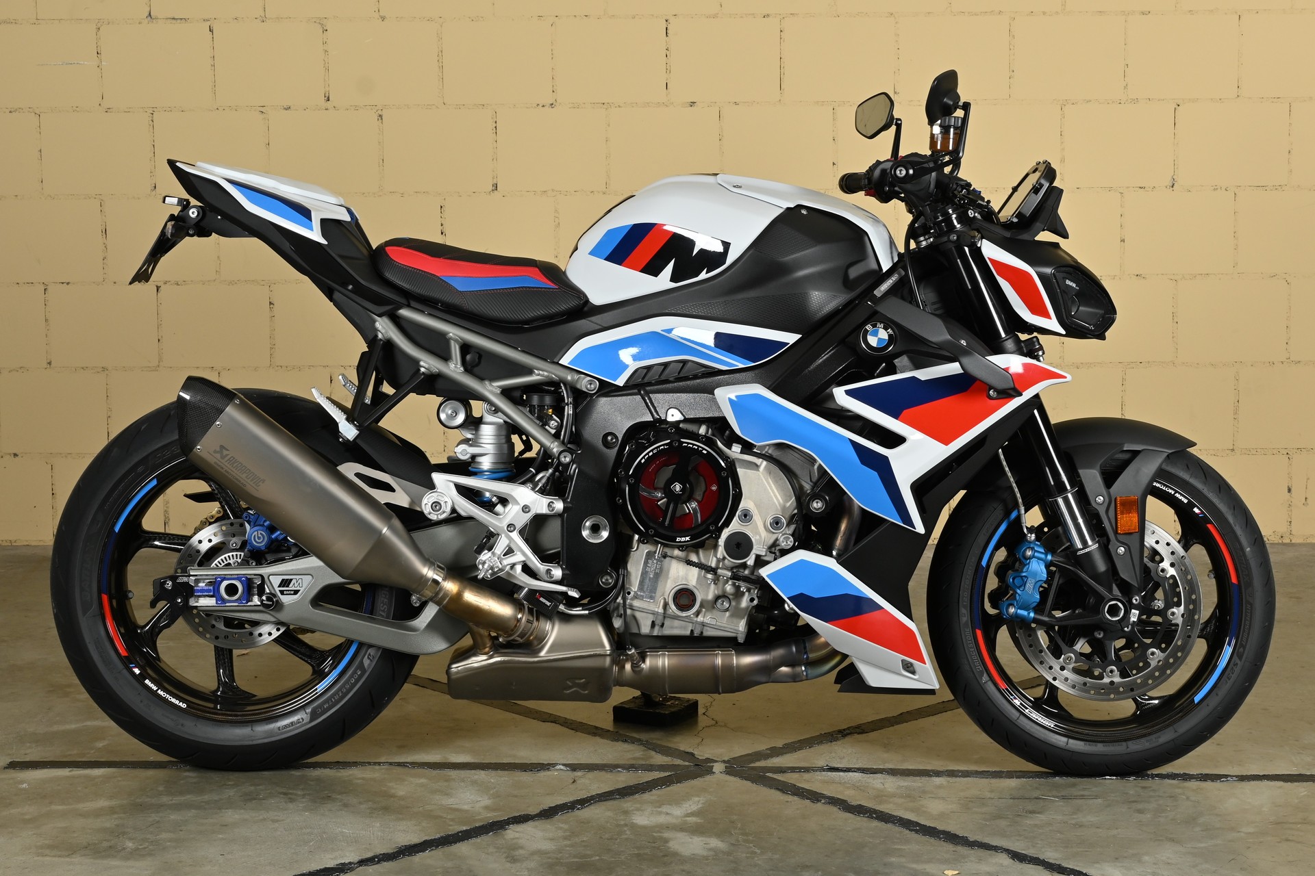 BMW M 1000 R