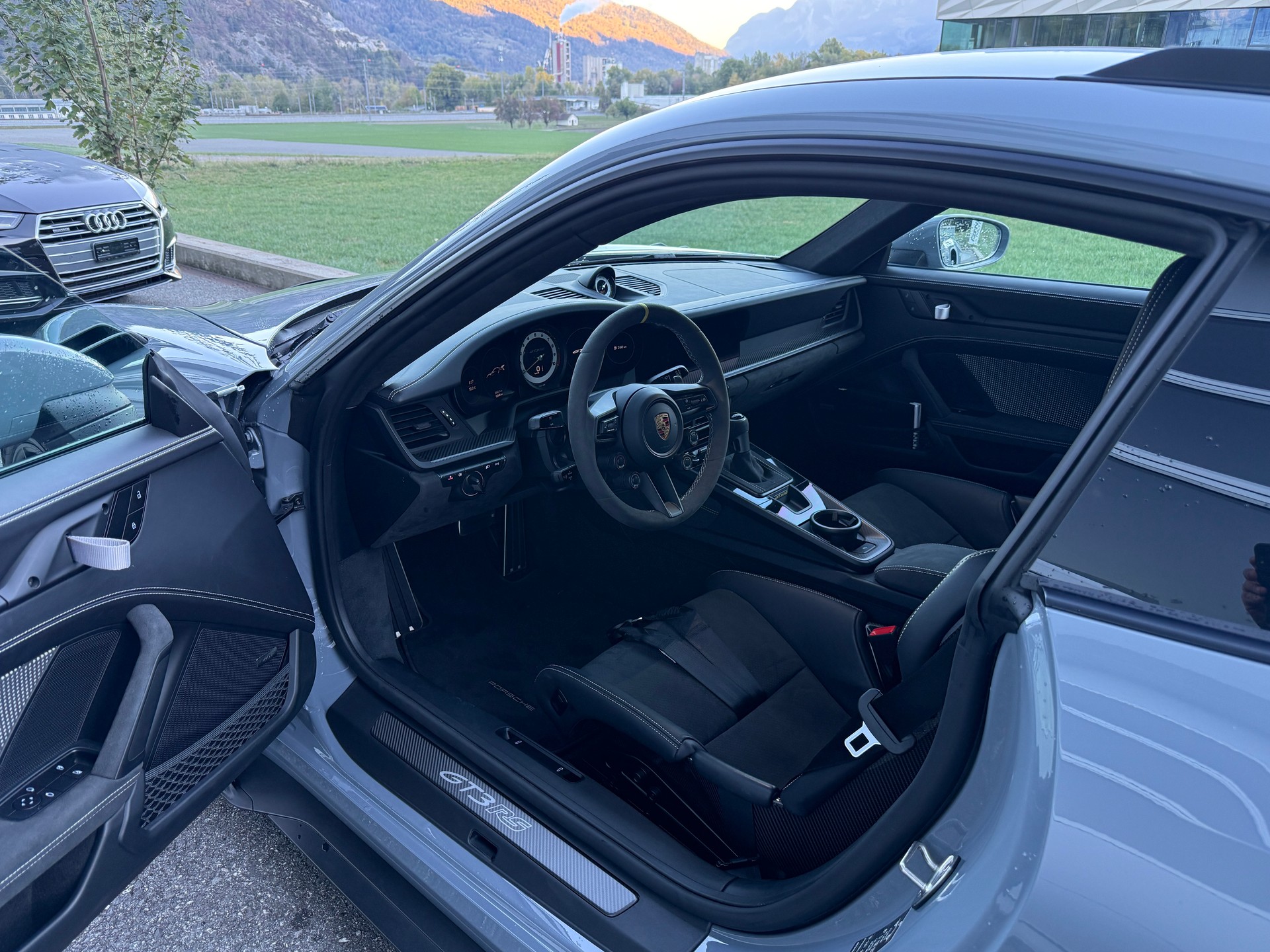 PORSCHE 911 GT3 RS - Schweizer Auto !-image-6