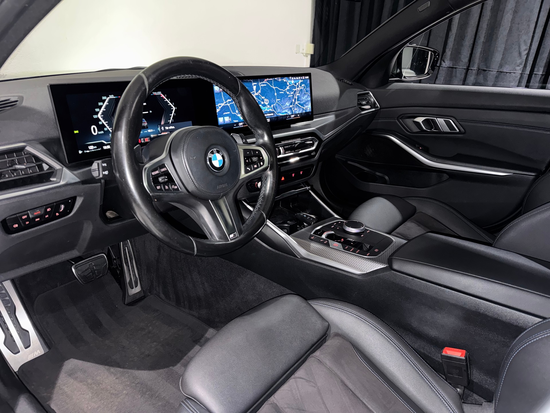 BMW 330i Touring xDrive Steptronic M Sport Pro | 1.Hand | CH |-image-11