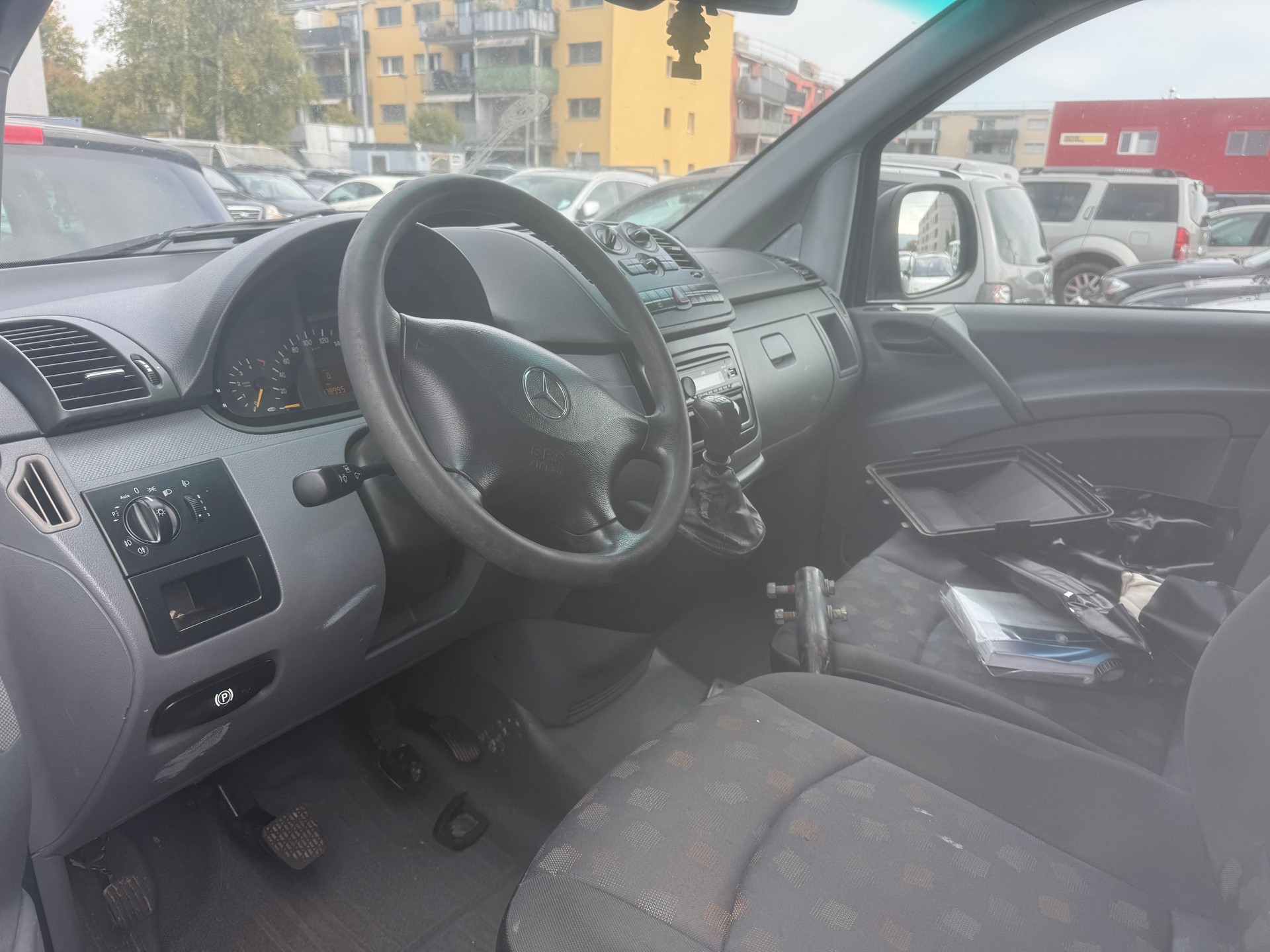 MERCEDES-BENZ VITO-image-4