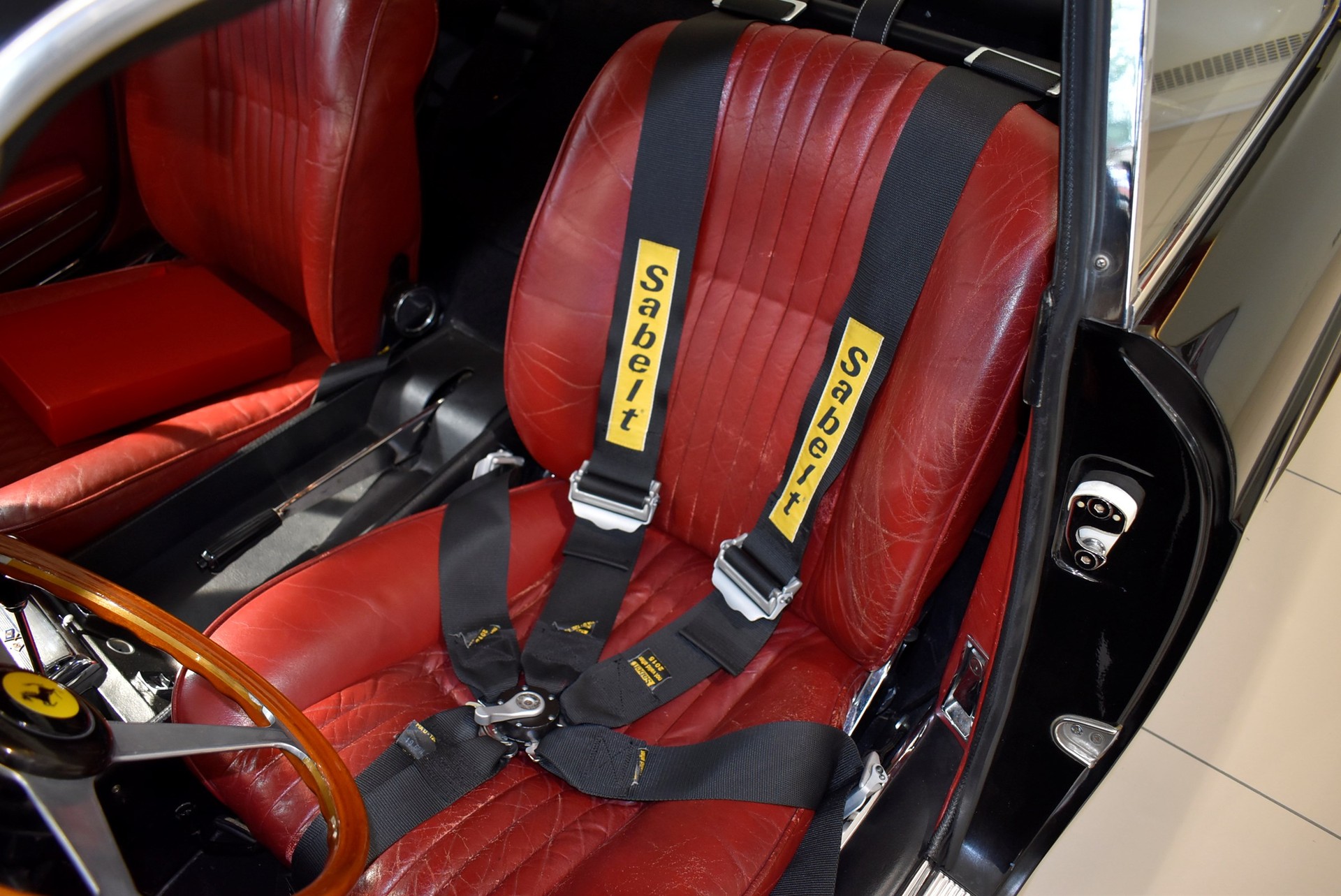 FERRARI 365 GTC-image-17