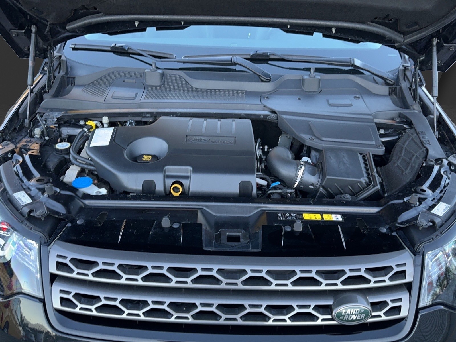 LAND ROVER Discovery Sport 2.0 TD4 SE AT9-image-6