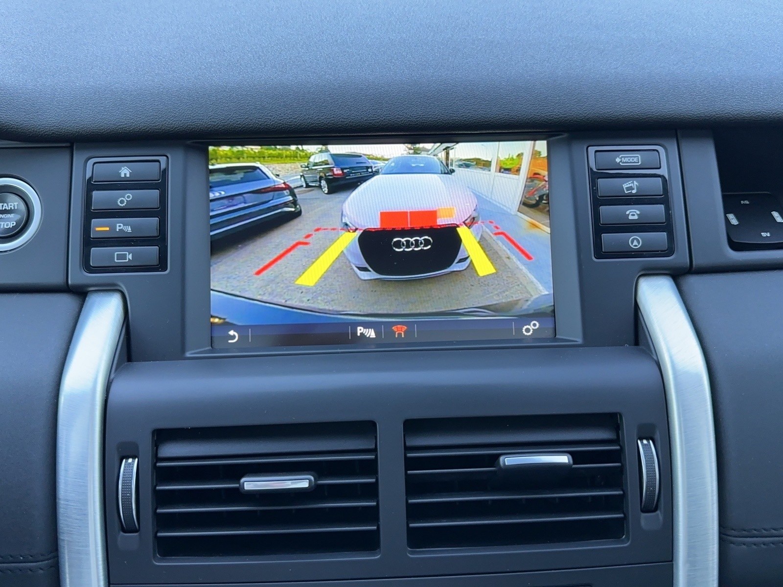 LAND ROVER Discovery Sport 2.0 TD4 SE AT9-image-8