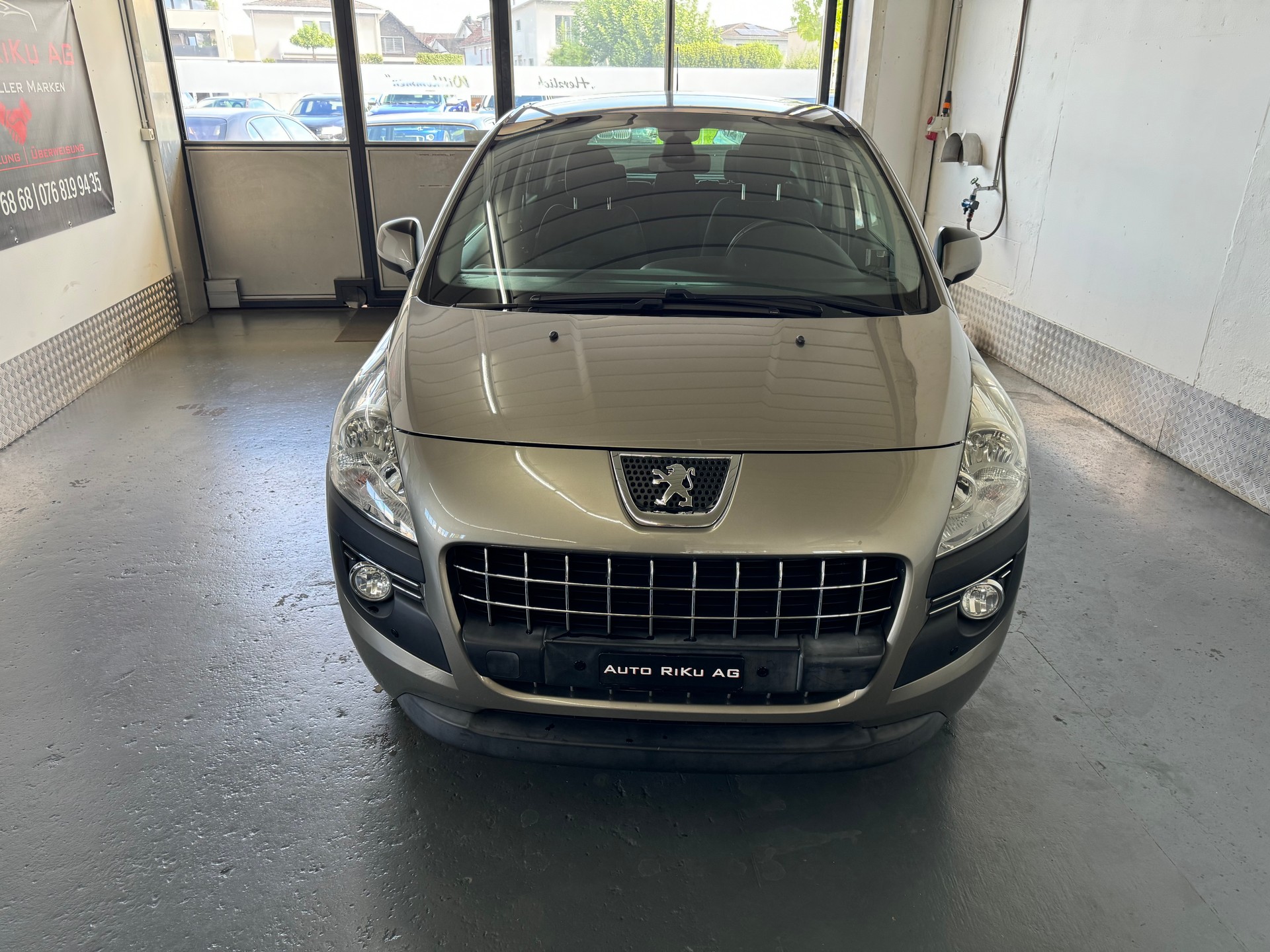 PEUGEOT 3008 1.6 16V T Active-image-2