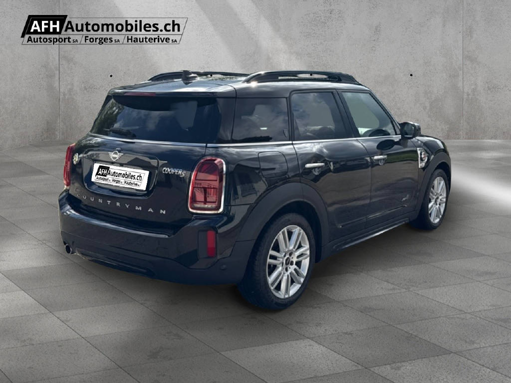 MINI Countryman F60 1.5i Cooper S E ALL4-image-4