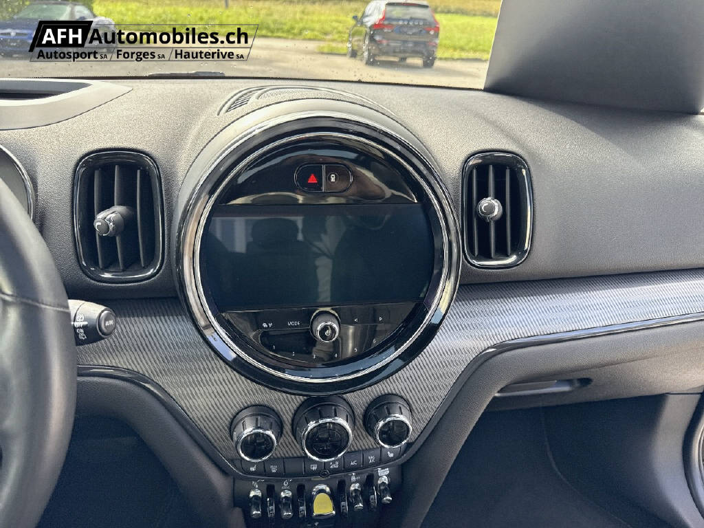 MINI Countryman F60 1.5i Cooper S E ALL4-image-12