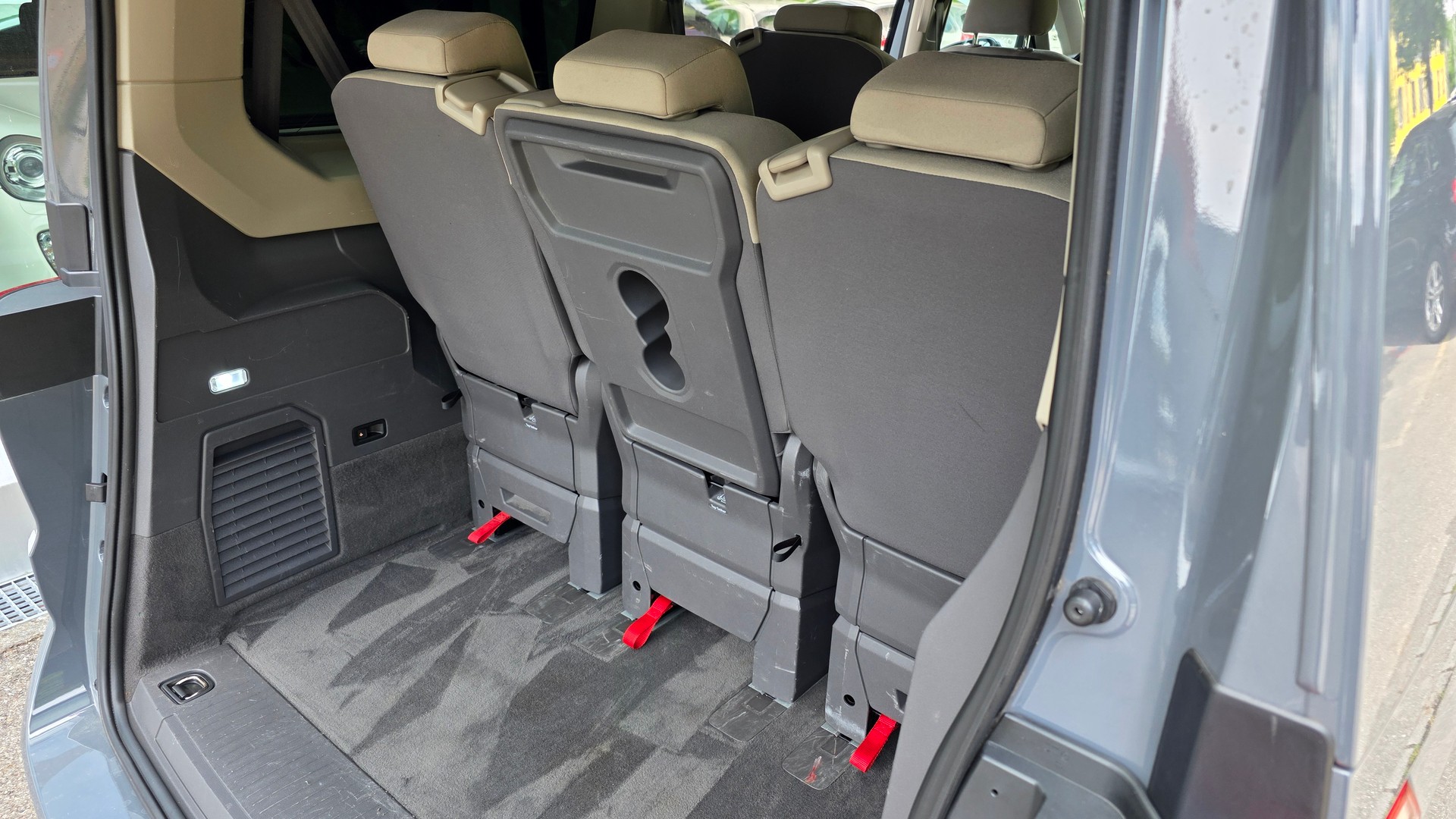 VW T7 Multivan 2.0 TDI Liberty DSG Langversion-image-8