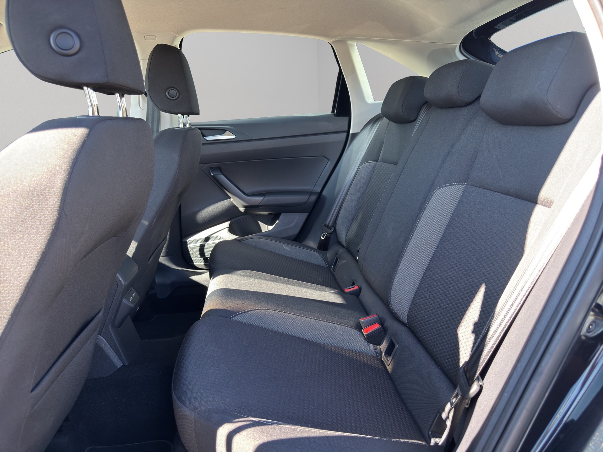VW Taigo 1.0 TSI Life-image-10