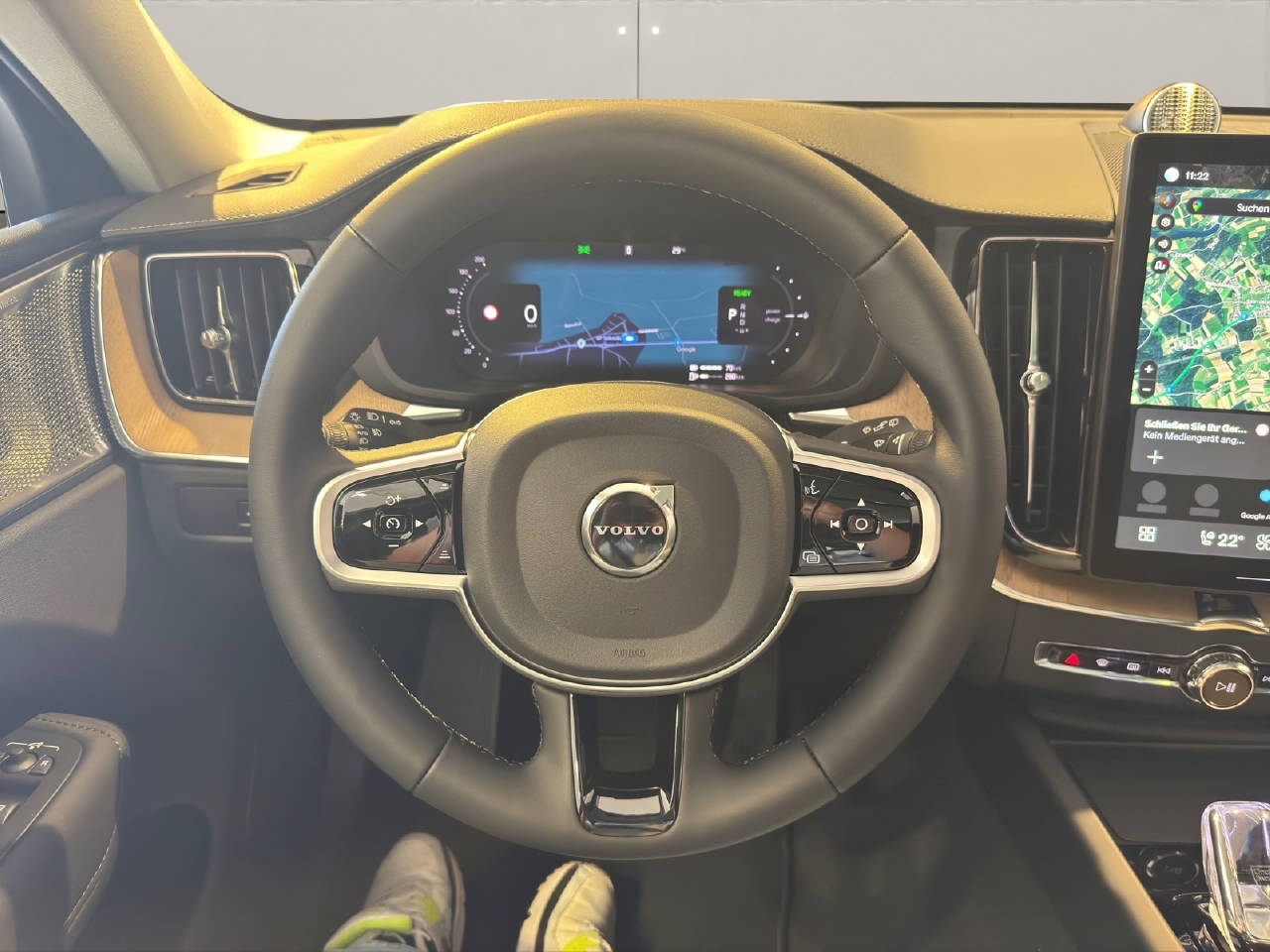 VOLVO XC60 2.0 T6 TE Ultra Dark eAWD-image-8
