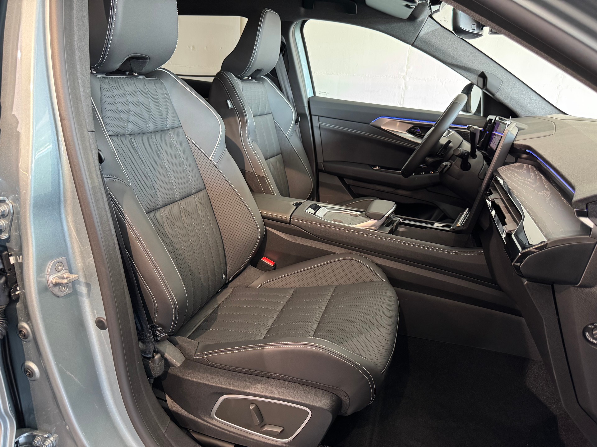 RENAULT Espace Full Hybrid E-Tech iconic full hybrid E-Tech 200 - 5 Seater-image-31