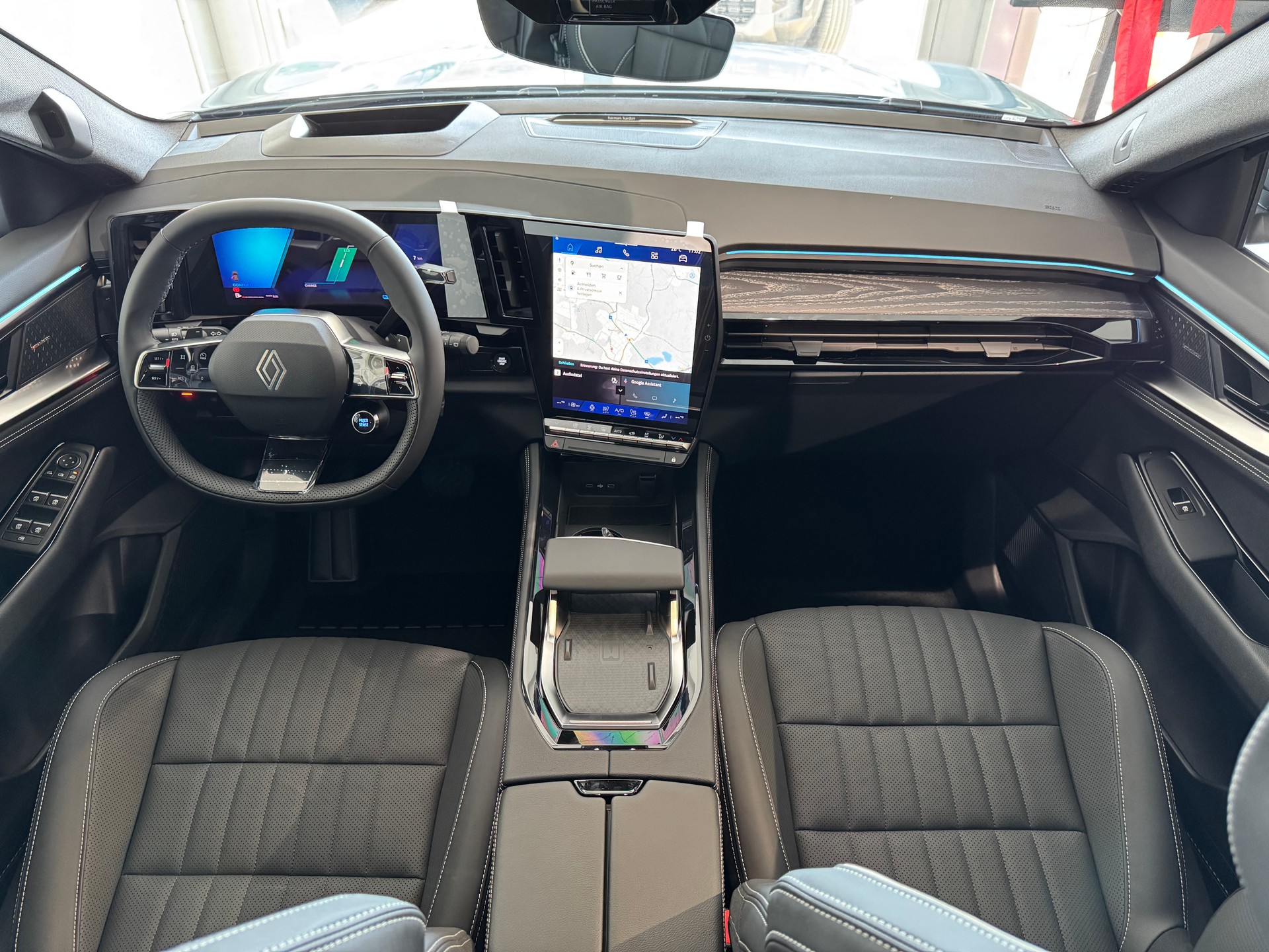 RENAULT Espace Full Hybrid E-Tech iconic full hybrid E-Tech 200 - 5 Seater-image-11