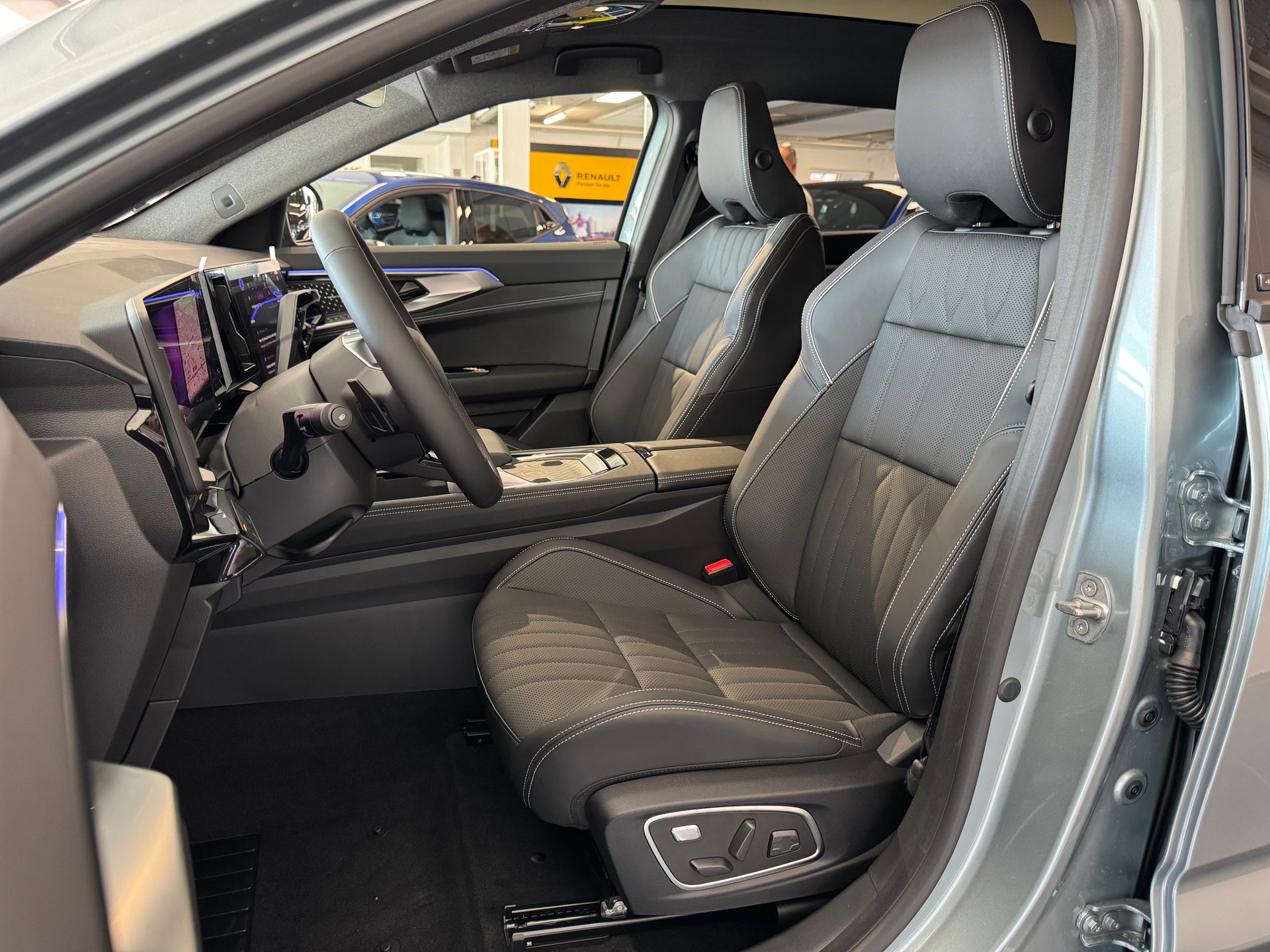 RENAULT Espace Full Hybrid E-Tech iconic full hybrid E-Tech 200 - 5 Seater-image-14