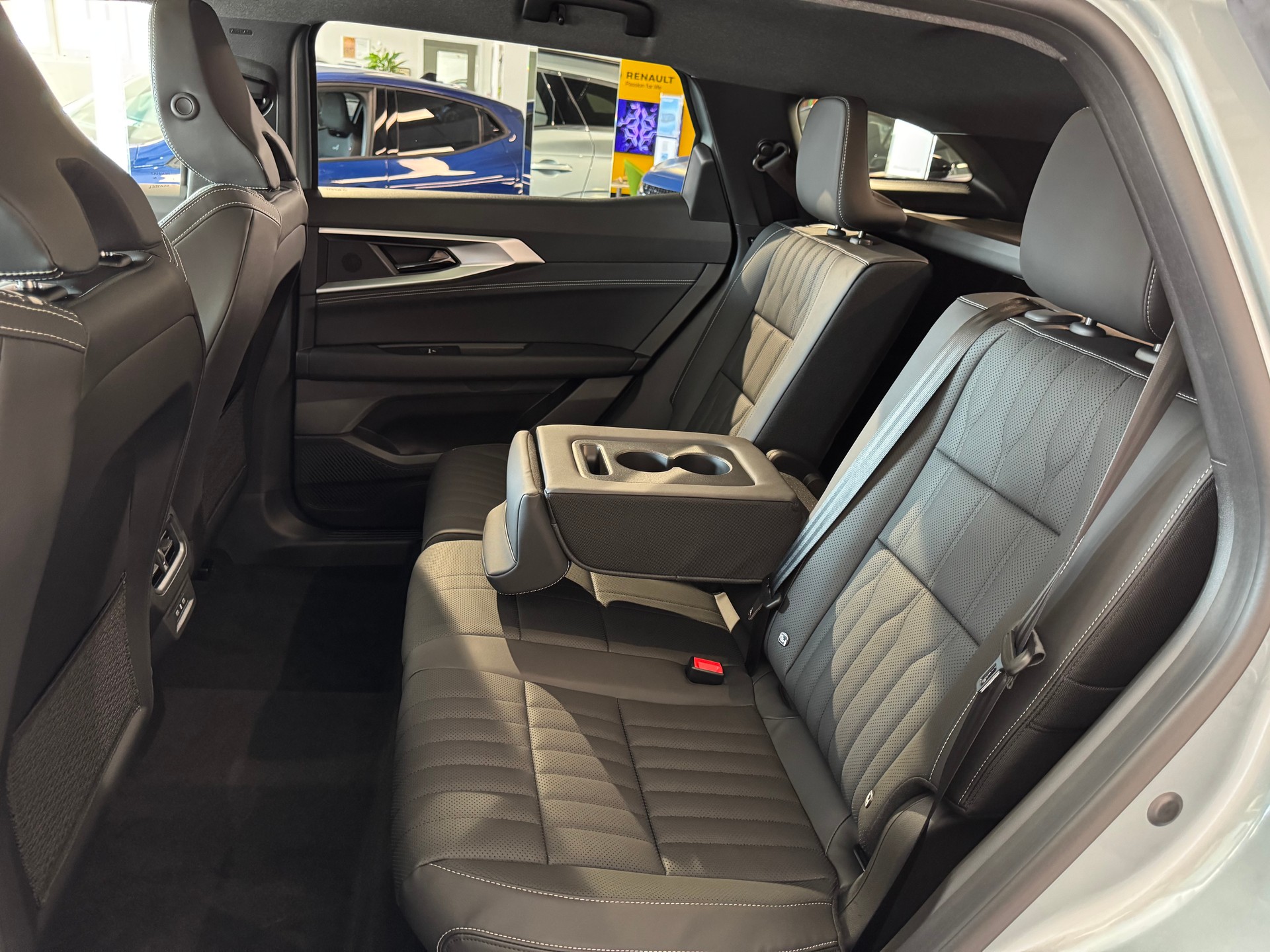 RENAULT Espace Full Hybrid E-Tech iconic full hybrid E-Tech 200 - 5 Seater-image-24