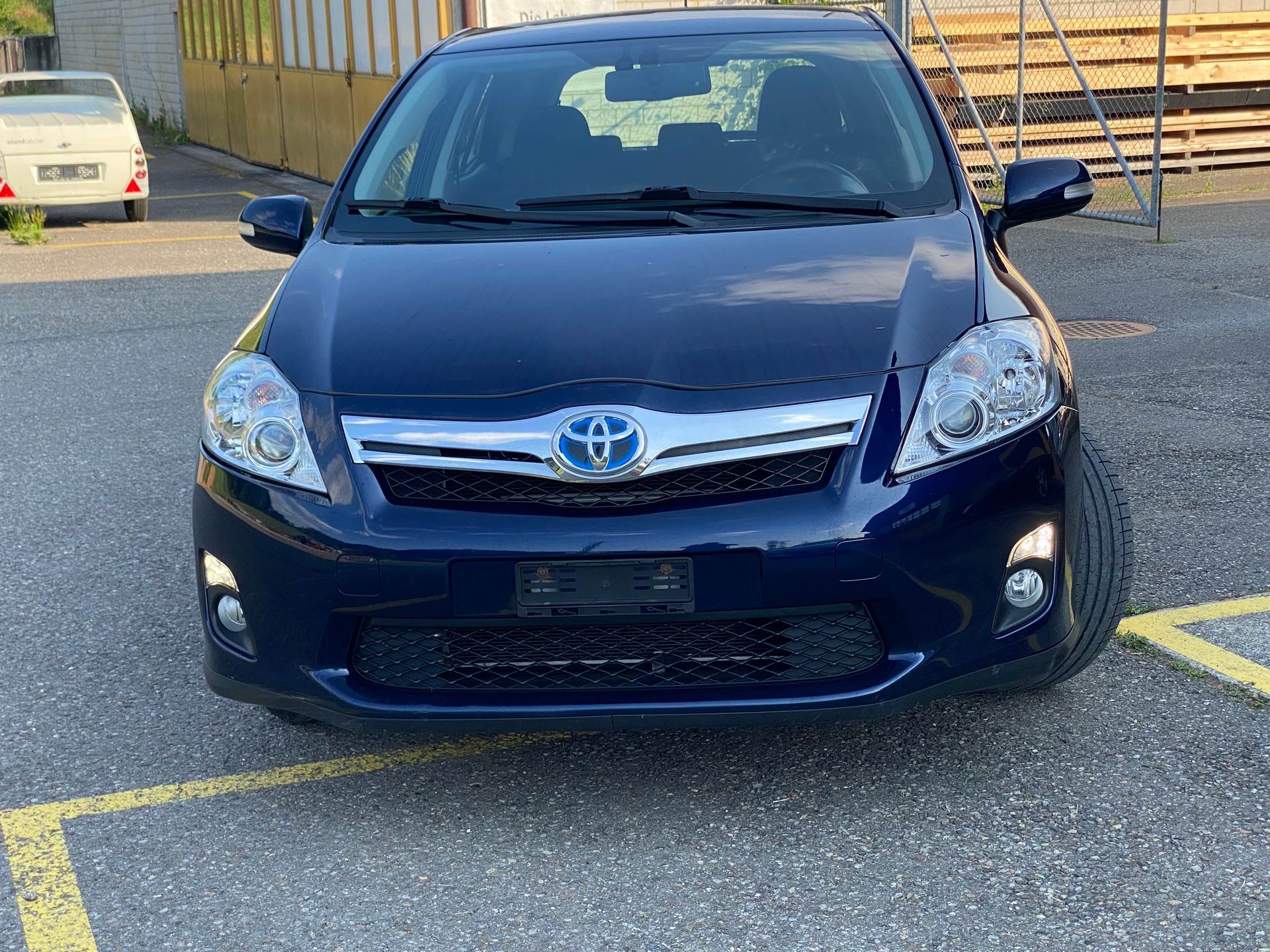 TOYOTA AURIS-image-0