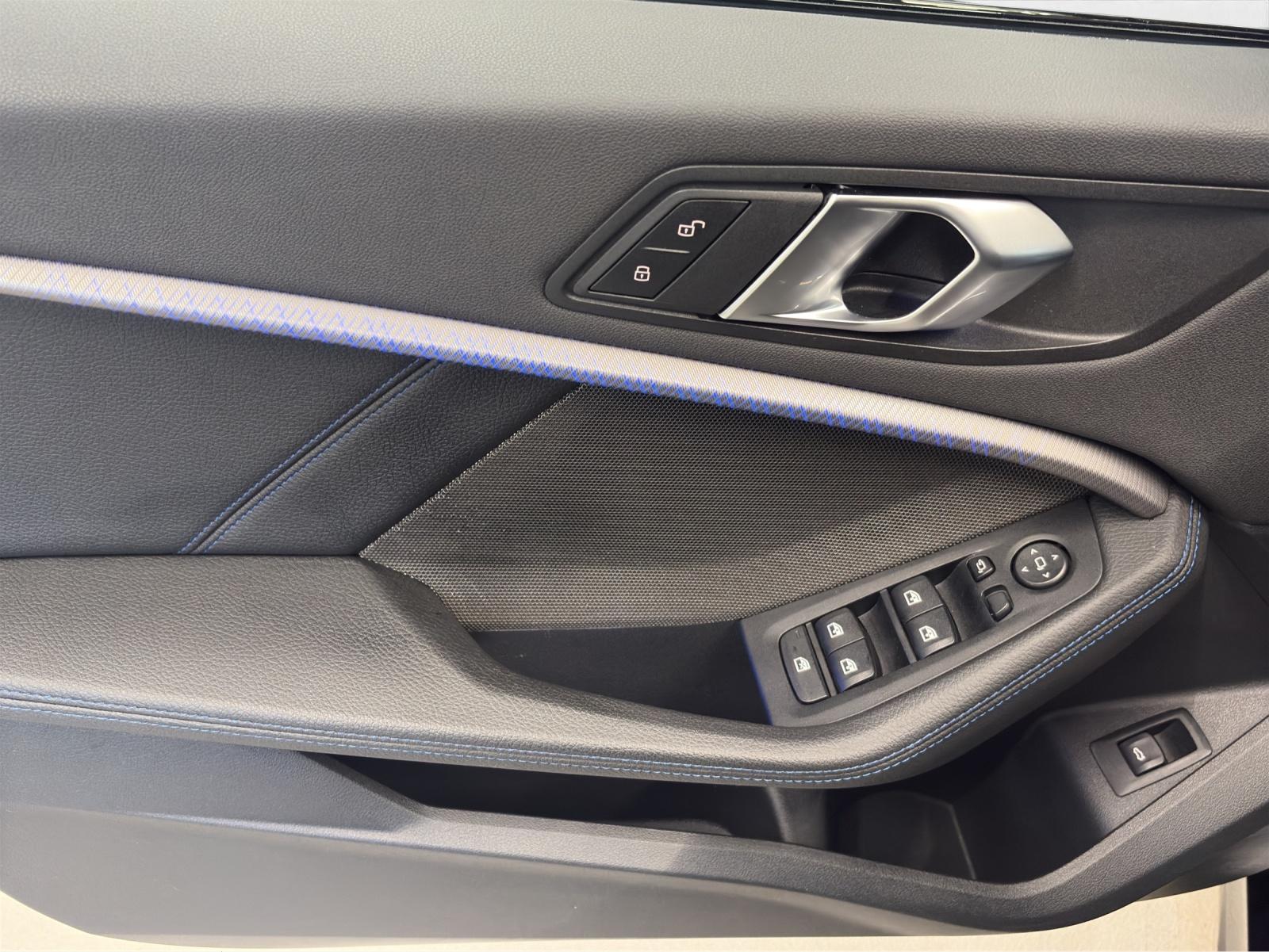 BMW 120d xDrive SAG-image-16