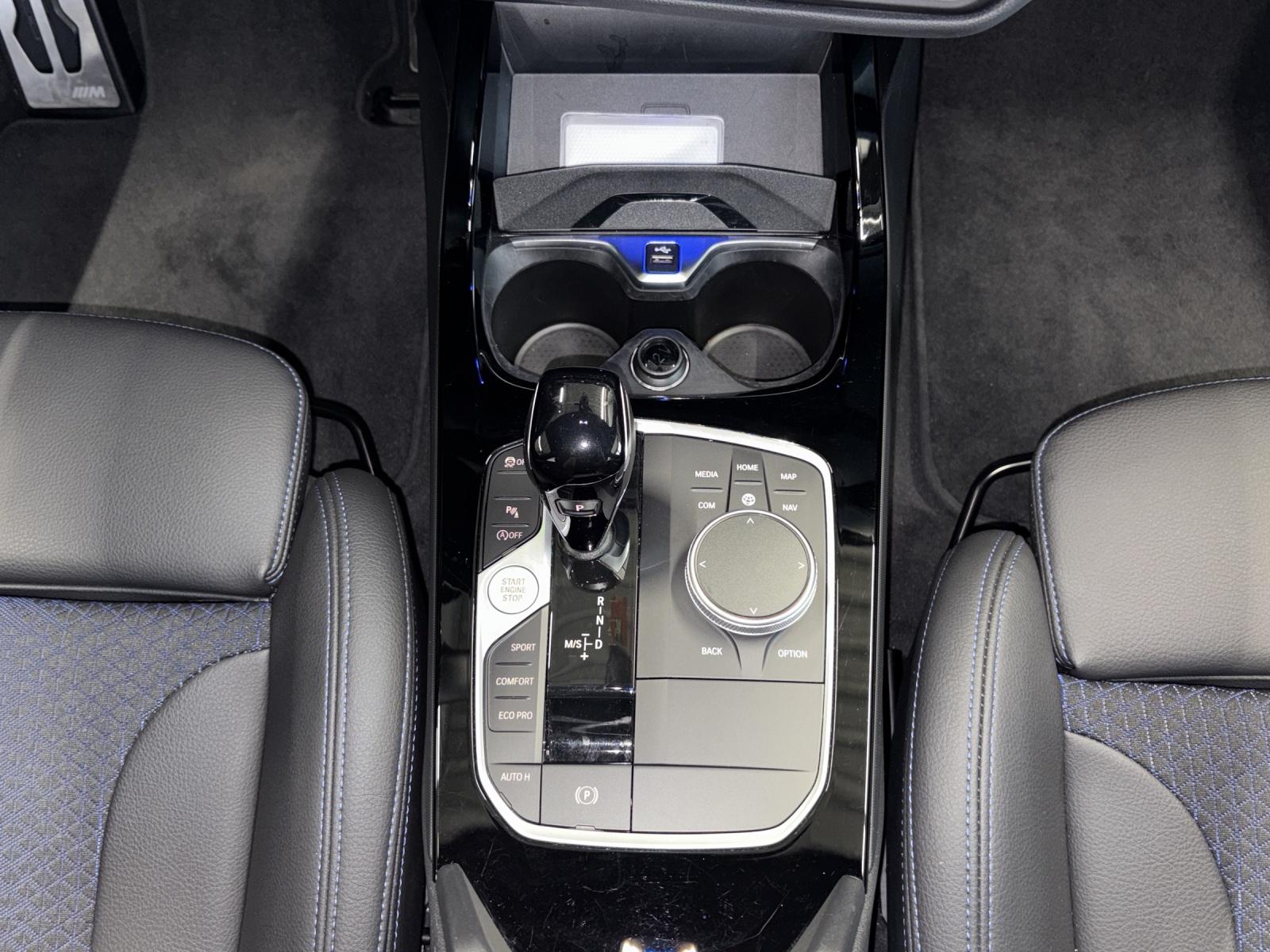 BMW 120d xDrive SAG-image-17