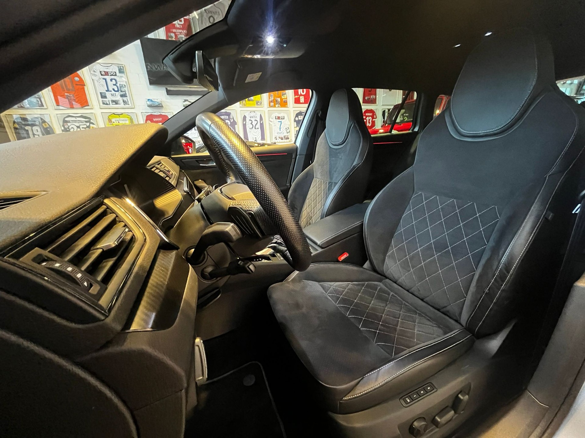 SKODA Superb 1.4 TSI Sport Line PHEV DSG-image-10