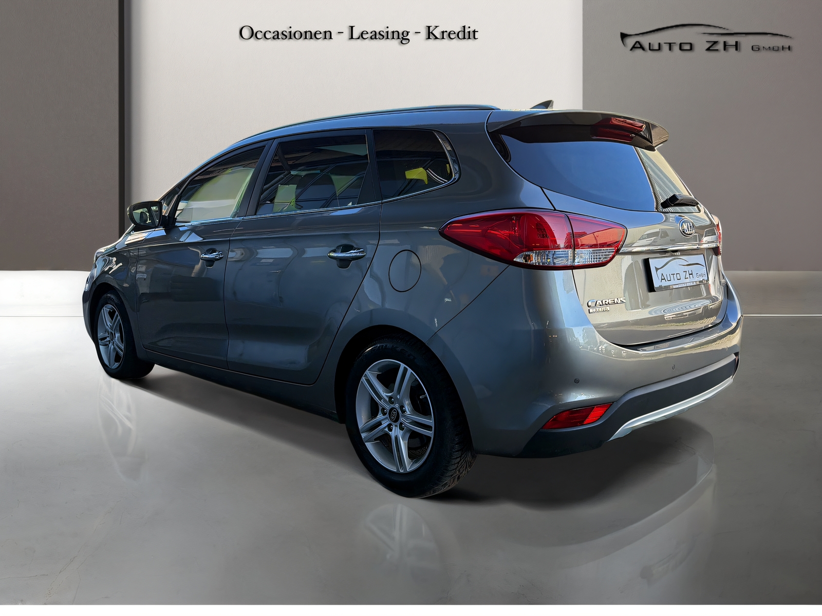 KIA Carens 1.7 CRDi Trend DCT-image-5