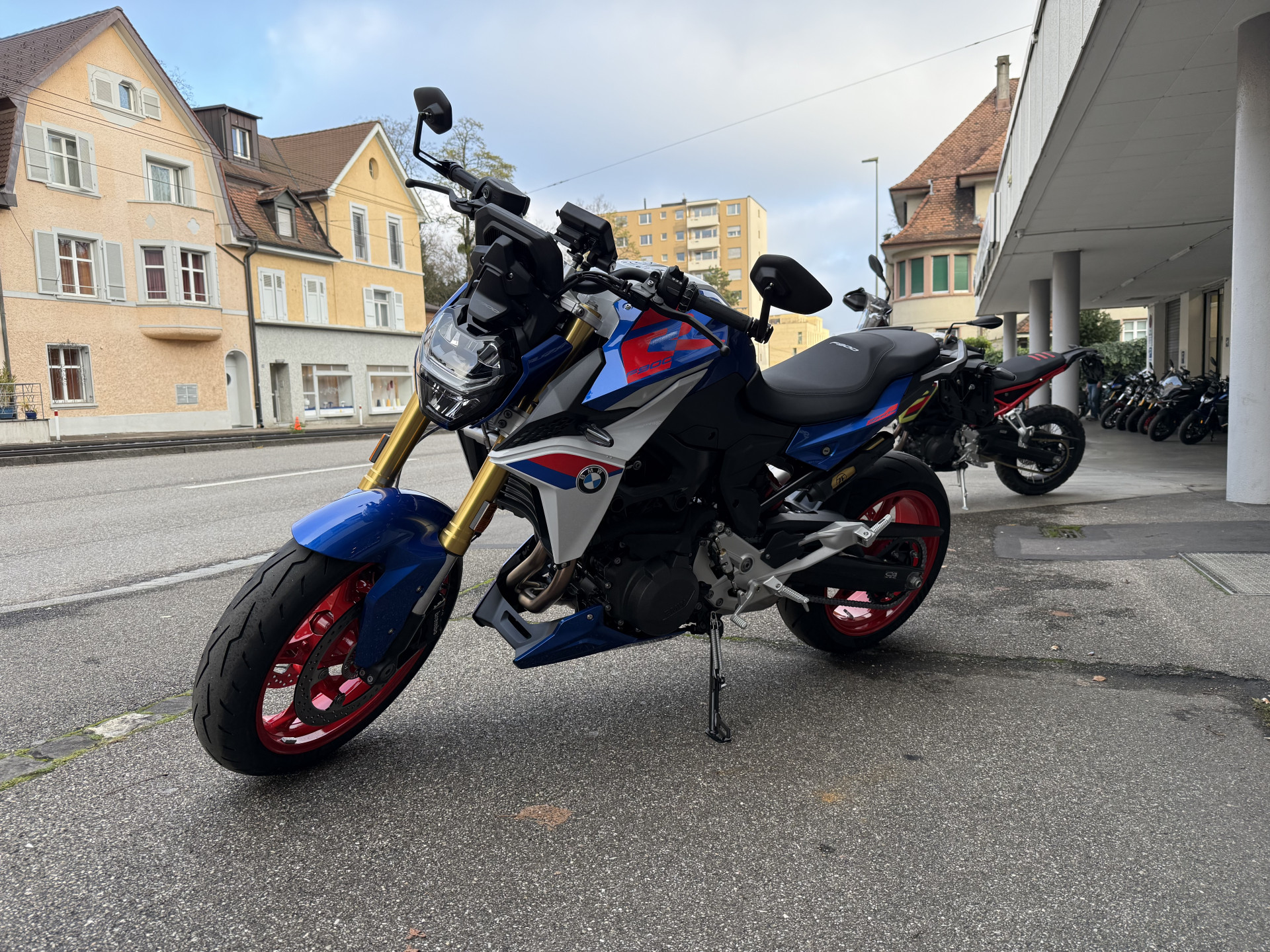 BMW F 900 R Sport-image-1