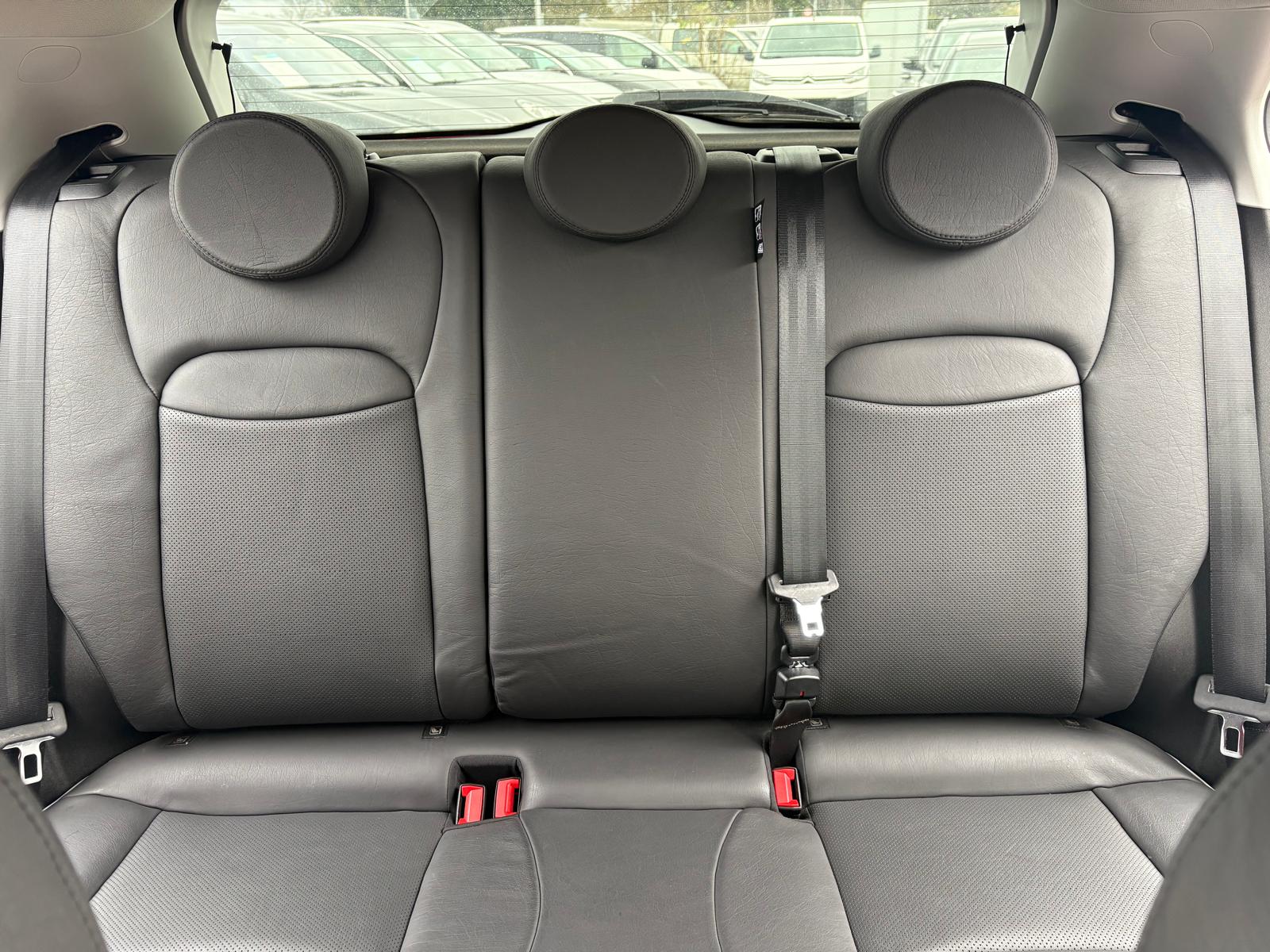 FIAT 500X 1.4T Cross Plus 4x4 Automatic-image-13