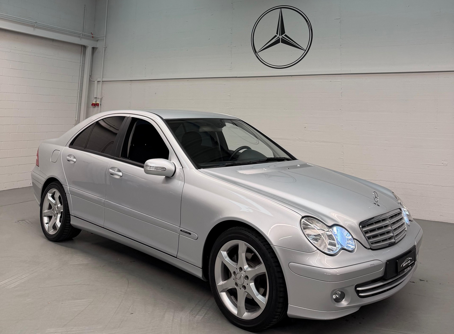 MERCEDES-BENZ C 200 CDI ( C36 AMG Heckdiffusor Umbau ) Sport Edition Limited Grey Performance Frisch ab MFK & ab Service-image-4
