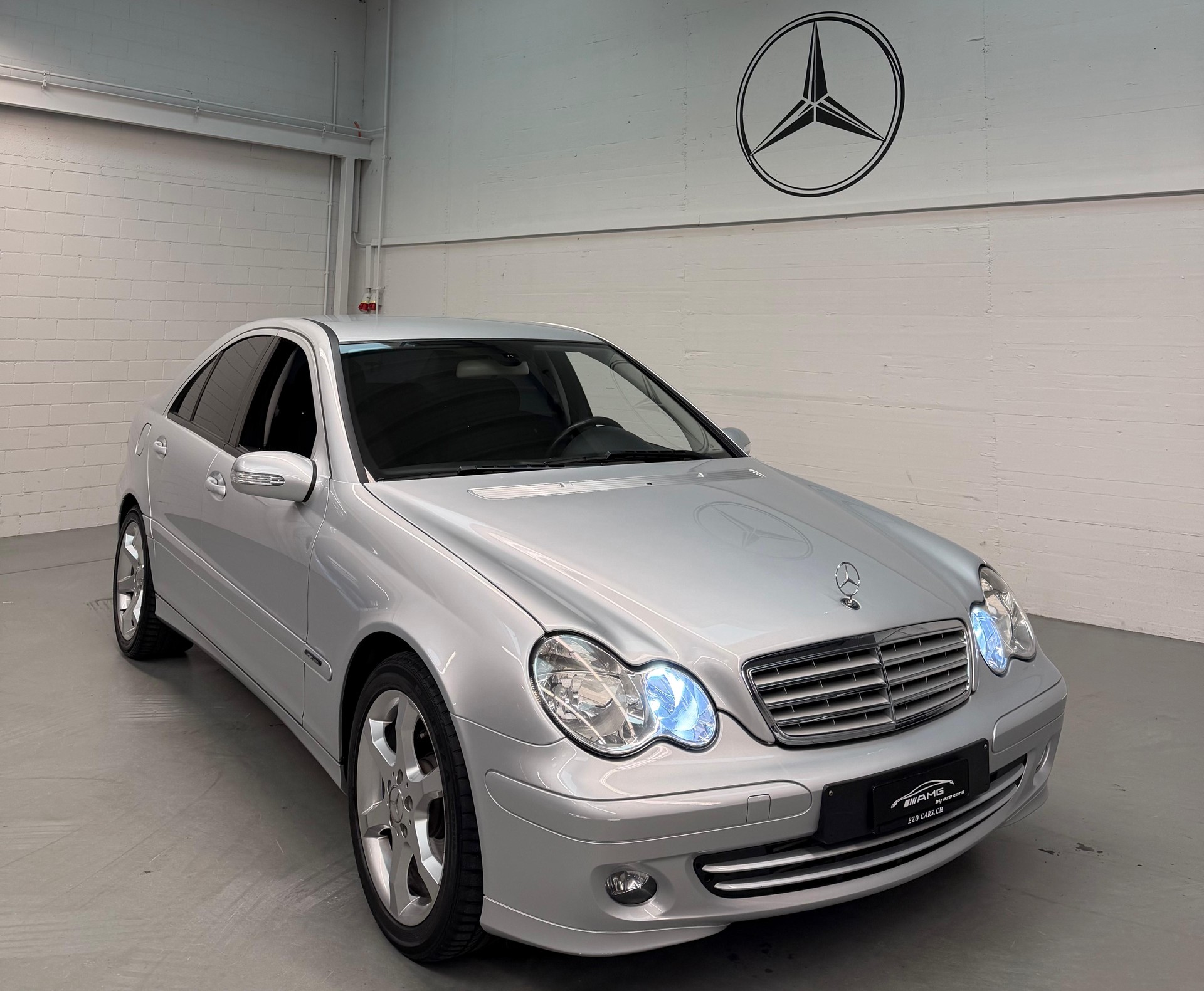 MERCEDES-BENZ C 200 CDI ( C36 AMG Heckdiffusor Umbau ) Sport Edition Limited Grey Performance Frisch ab MFK & ab Service-image-2