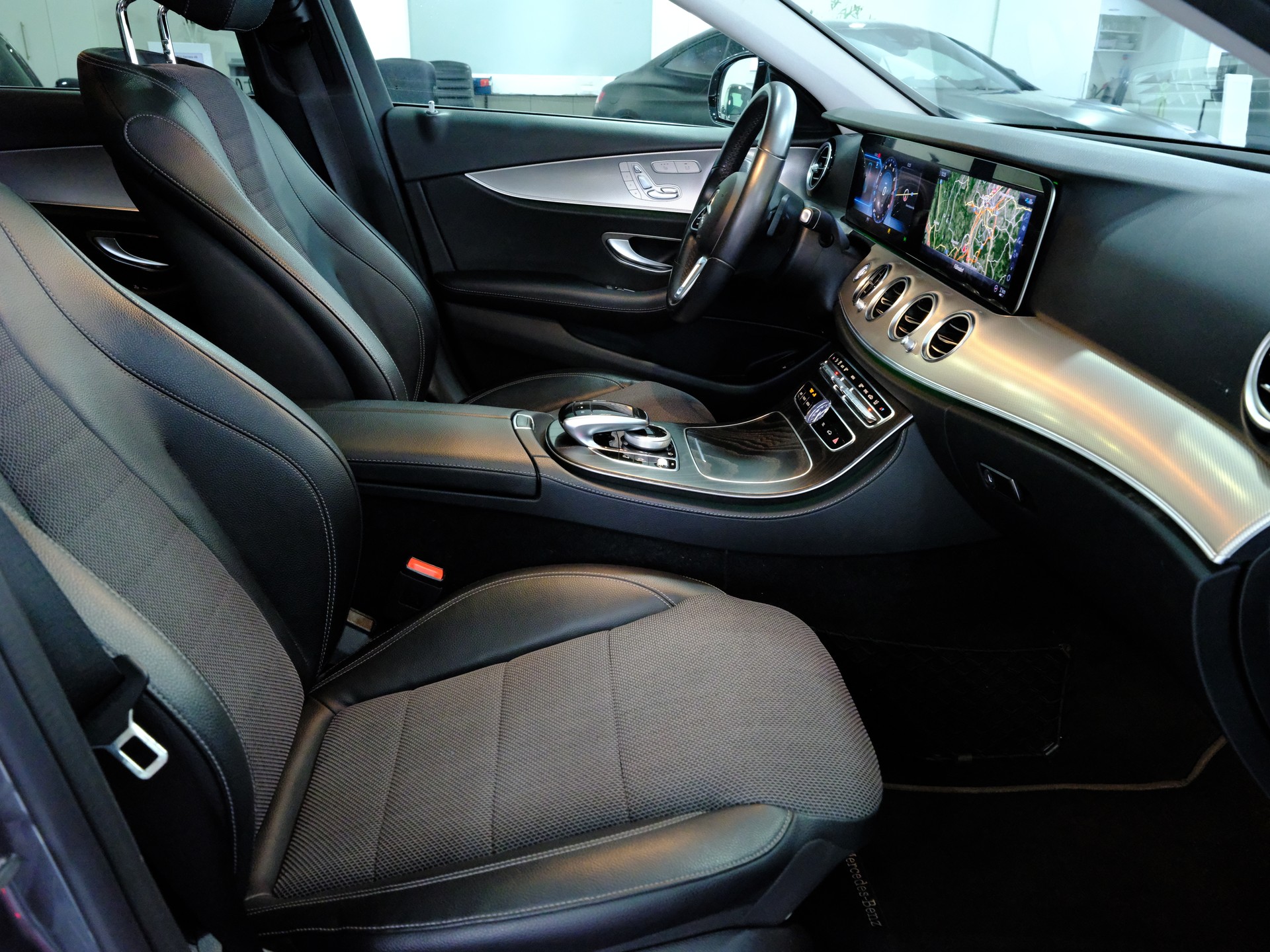 MERCEDES-BENZ E 200 Avantgarde 9G-Tronic *Premium Plus Paket* *Fahrassistenz Paket* *Keyless*-image-20
