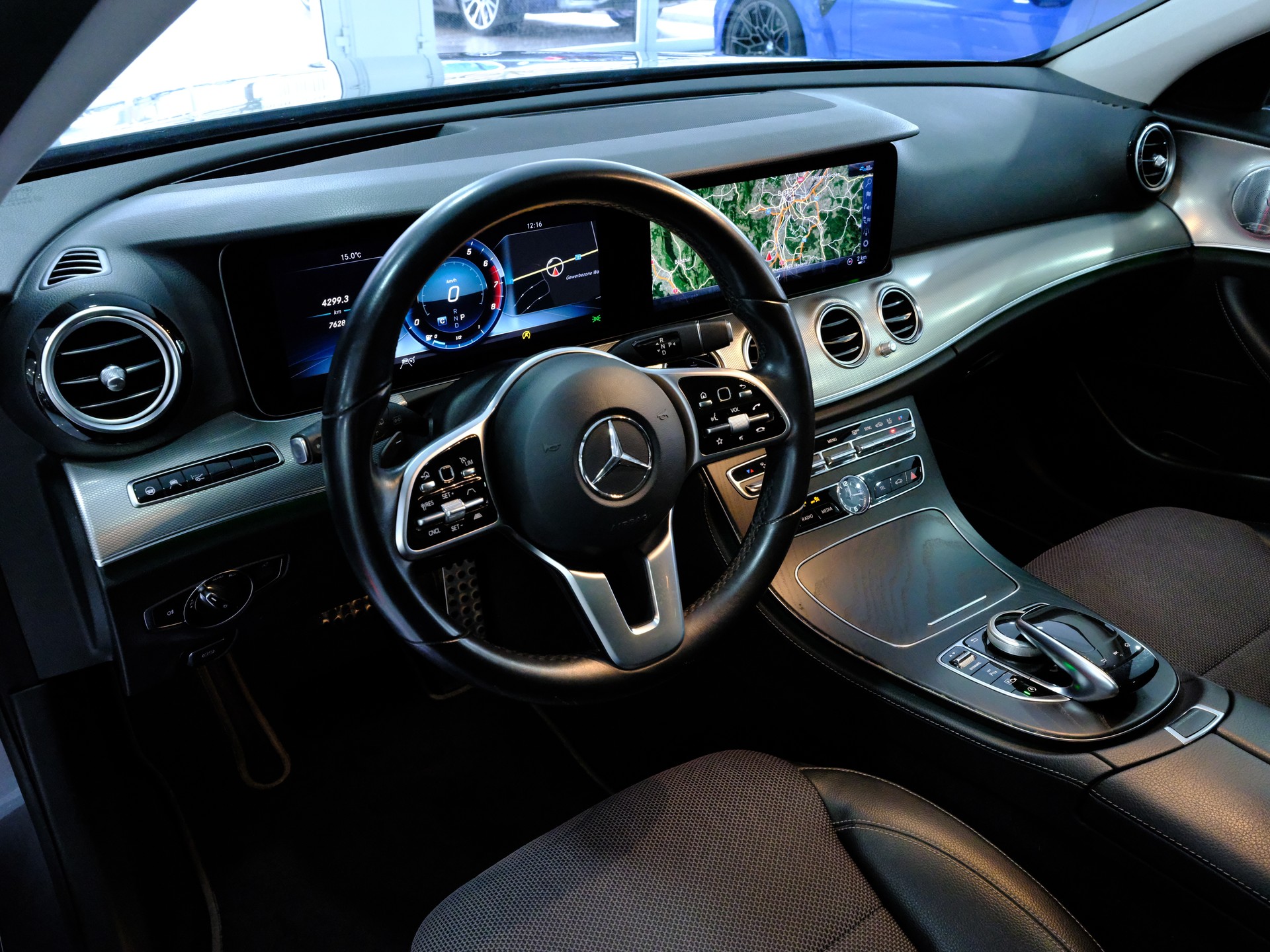 MERCEDES-BENZ E 200 Avantgarde 9G-Tronic *Premium Plus Paket* *Fahrassistenz Paket* *Keyless*-image-9