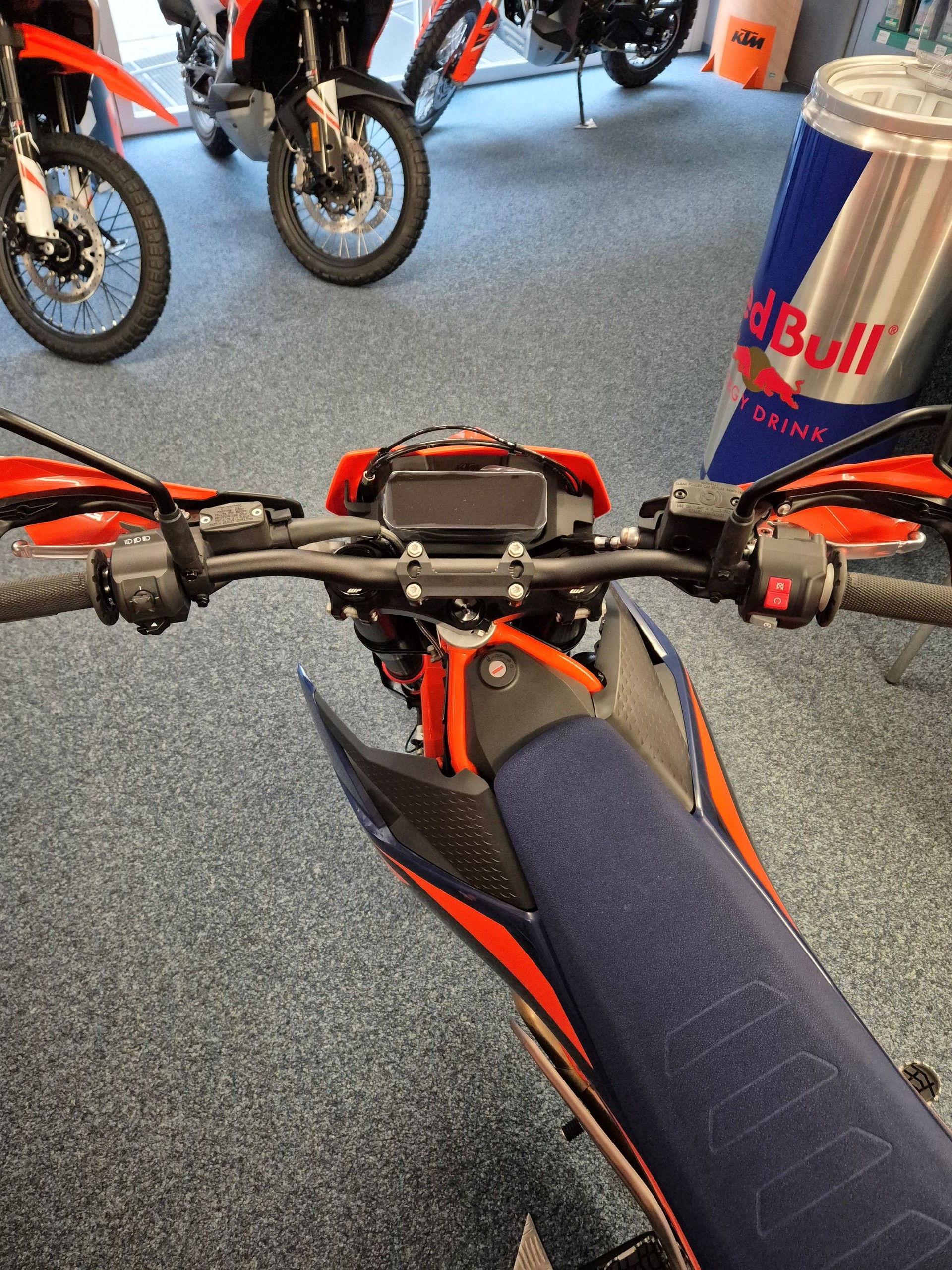 KTM 690 SMC R-image-3