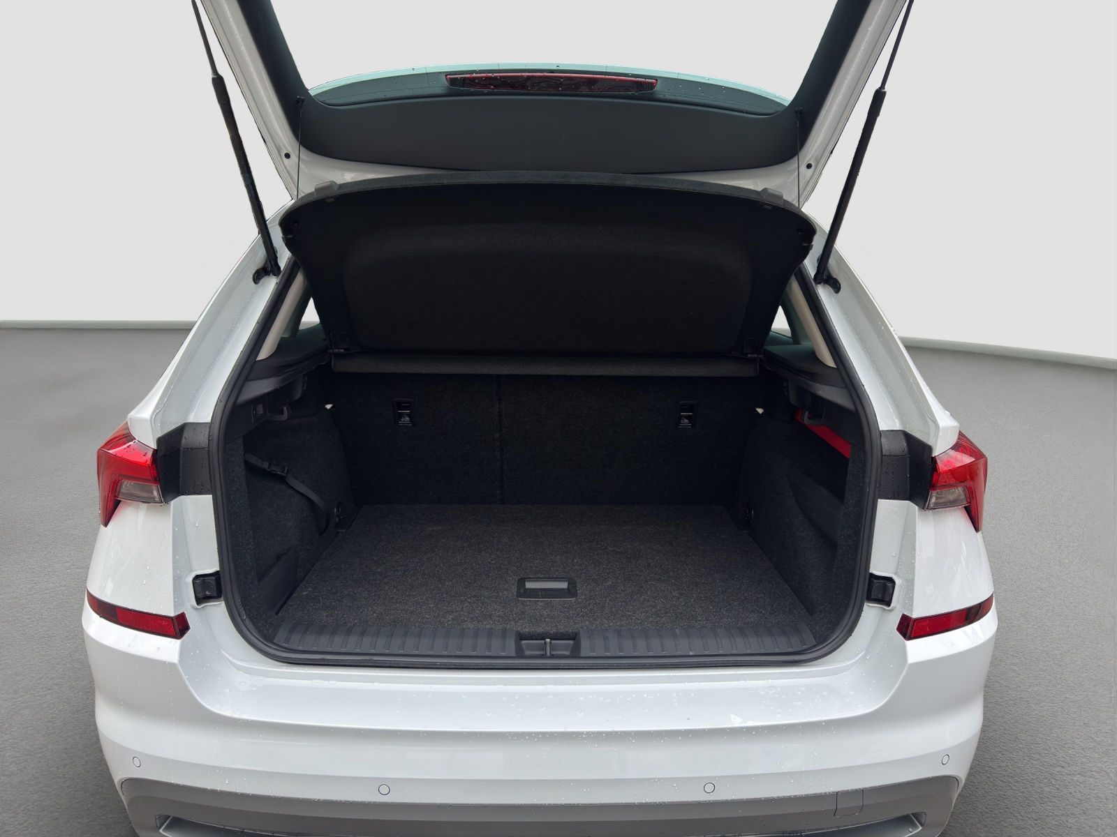 SKODA Kamiq 1.5 TSI Fresh DSG-image-8