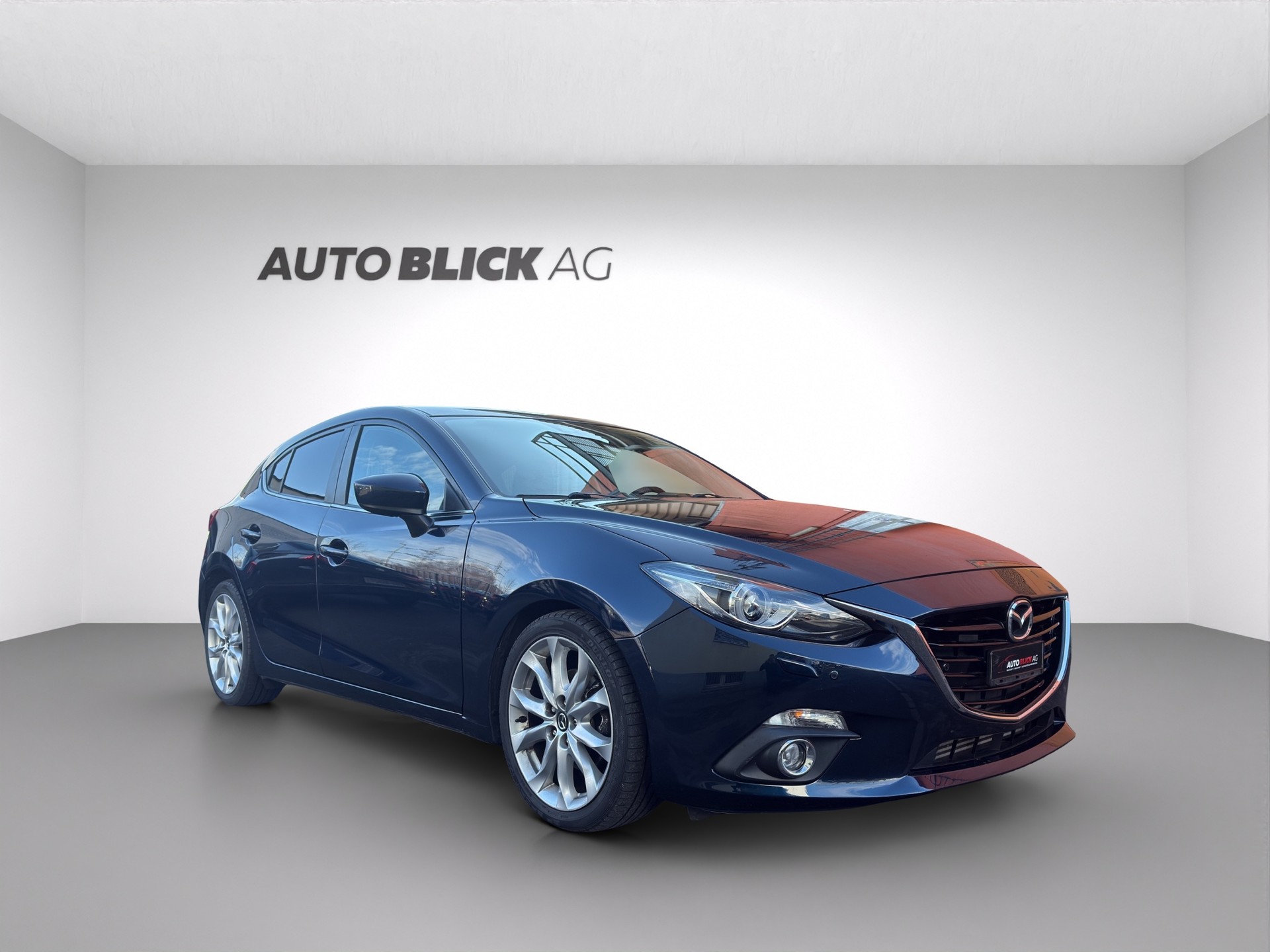 MAZDA 3 2.2 16V CD Revolution Activematic-showroom-element-1