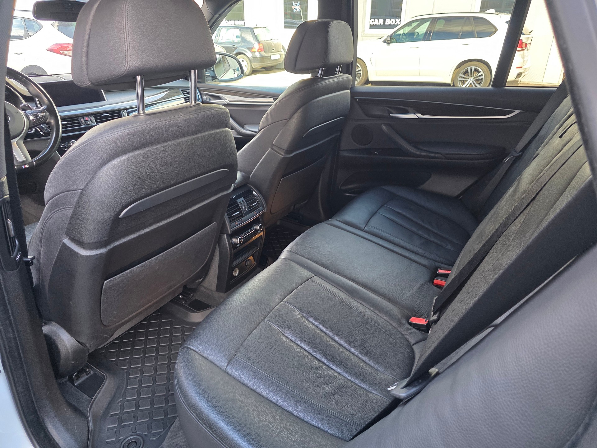 BMW X5 xDrive 30d M Sport Steptronic-image-10