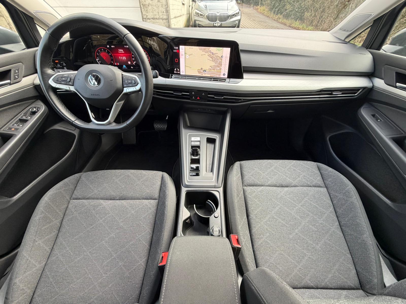 VW Golf 1.5 e TSI ACT Life DSG-image-18