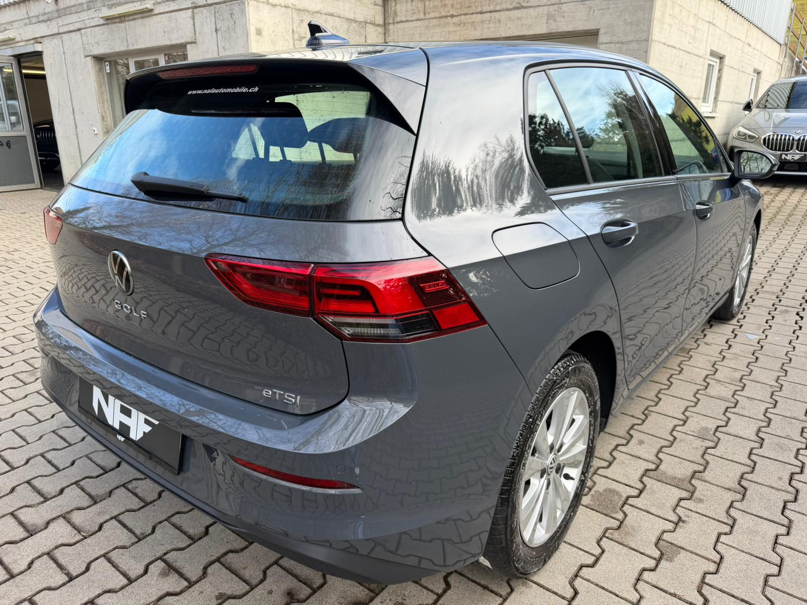 VW Golf 1.5 e TSI ACT Life DSG-image-4