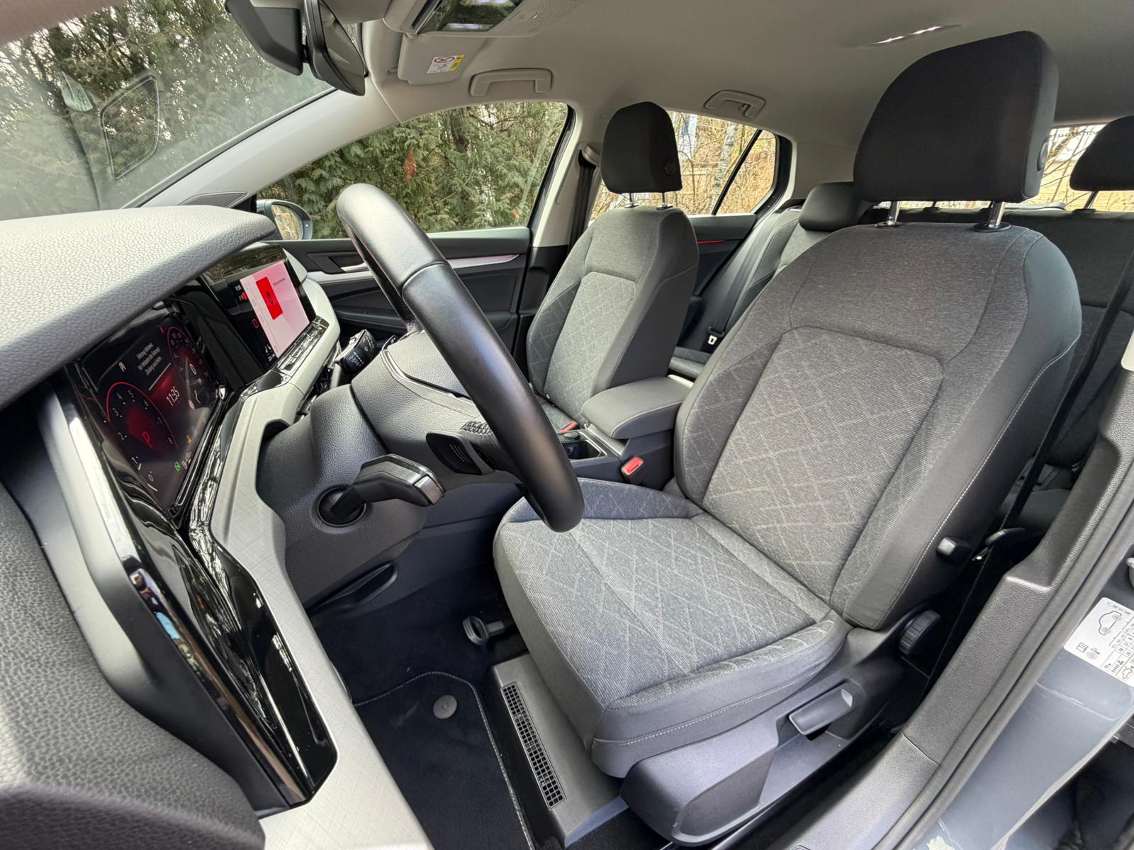VW Golf 1.5 e TSI ACT Life DSG-image-12