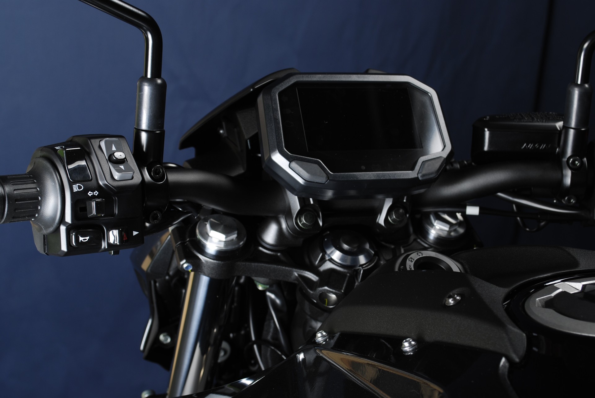 KAWASAKI Z 650 S MY26-image-15