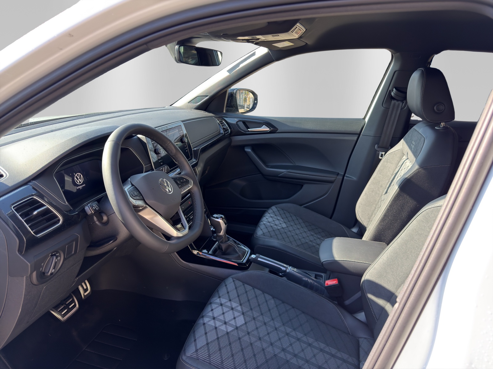 VW T-Cross 1.5 TSI EVO ACT R-Line DSG-image-8
