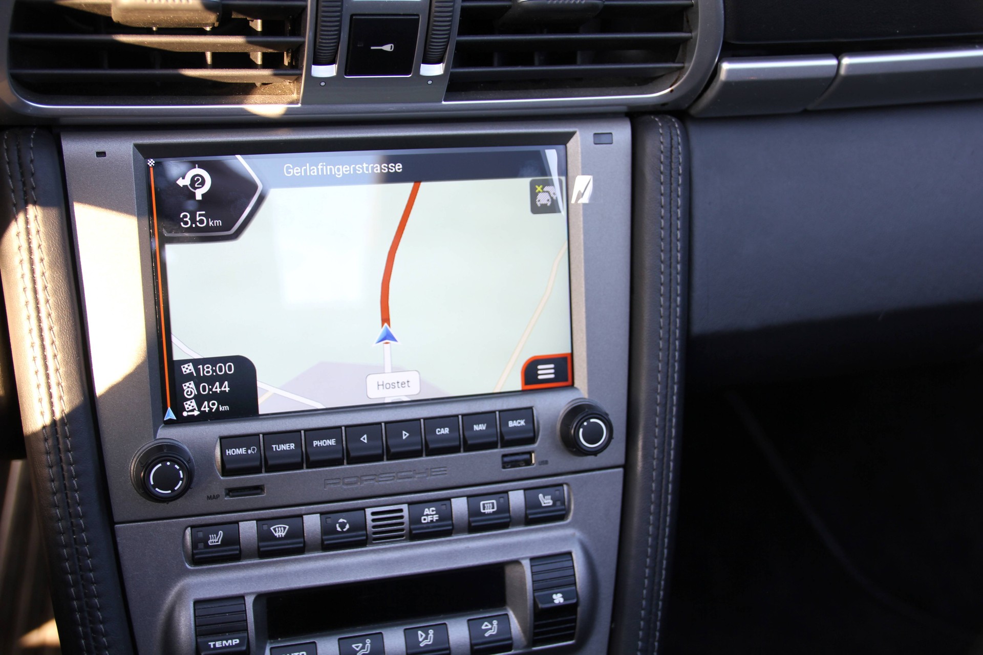 PORSCHE 911 Cabrio Carrera S (PCM+ Navi/DAB/Apple Car Play)-image-5