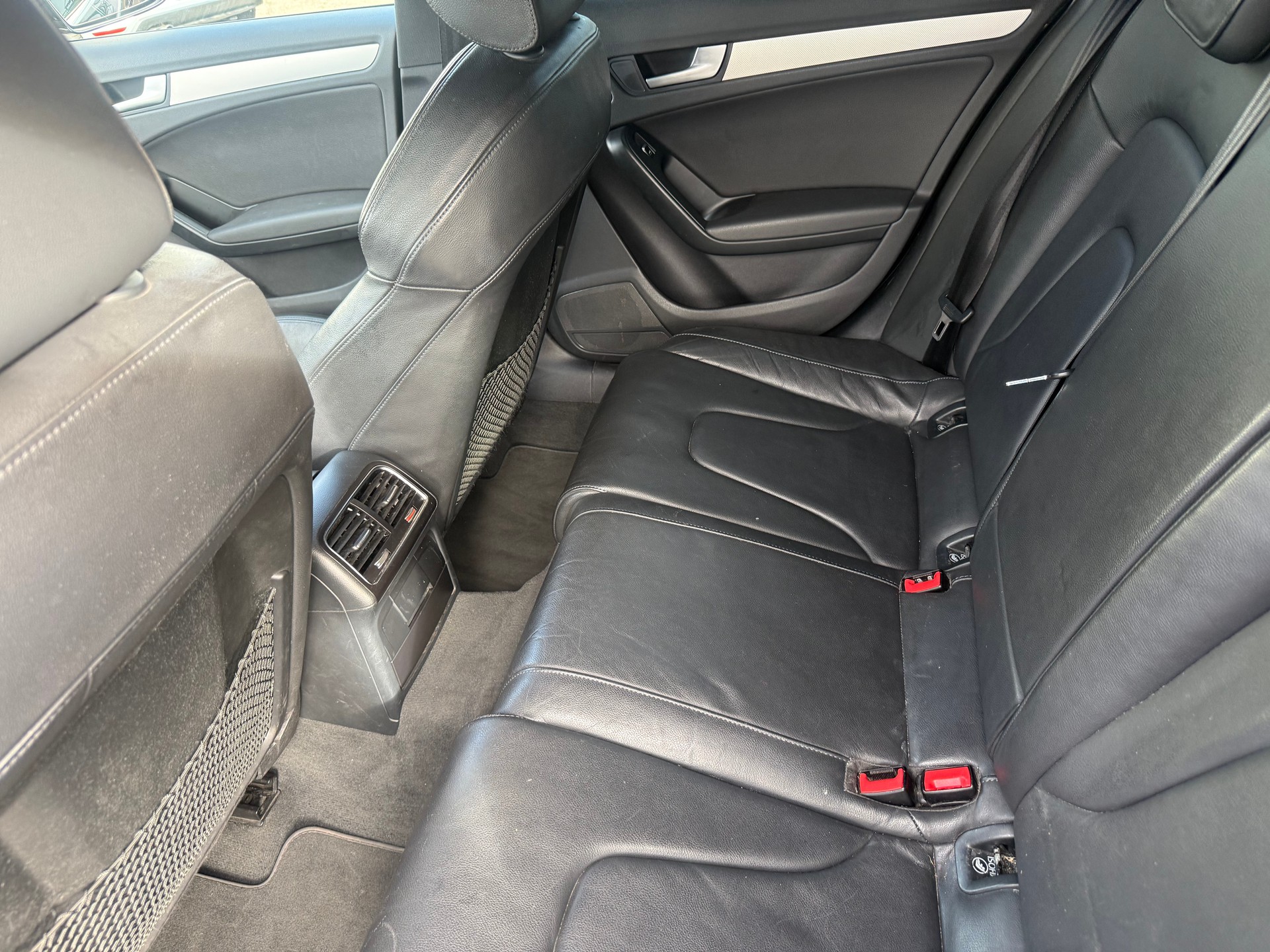 AUDI A4 allroad 3.0 TDI quattro S-tronic-image-8