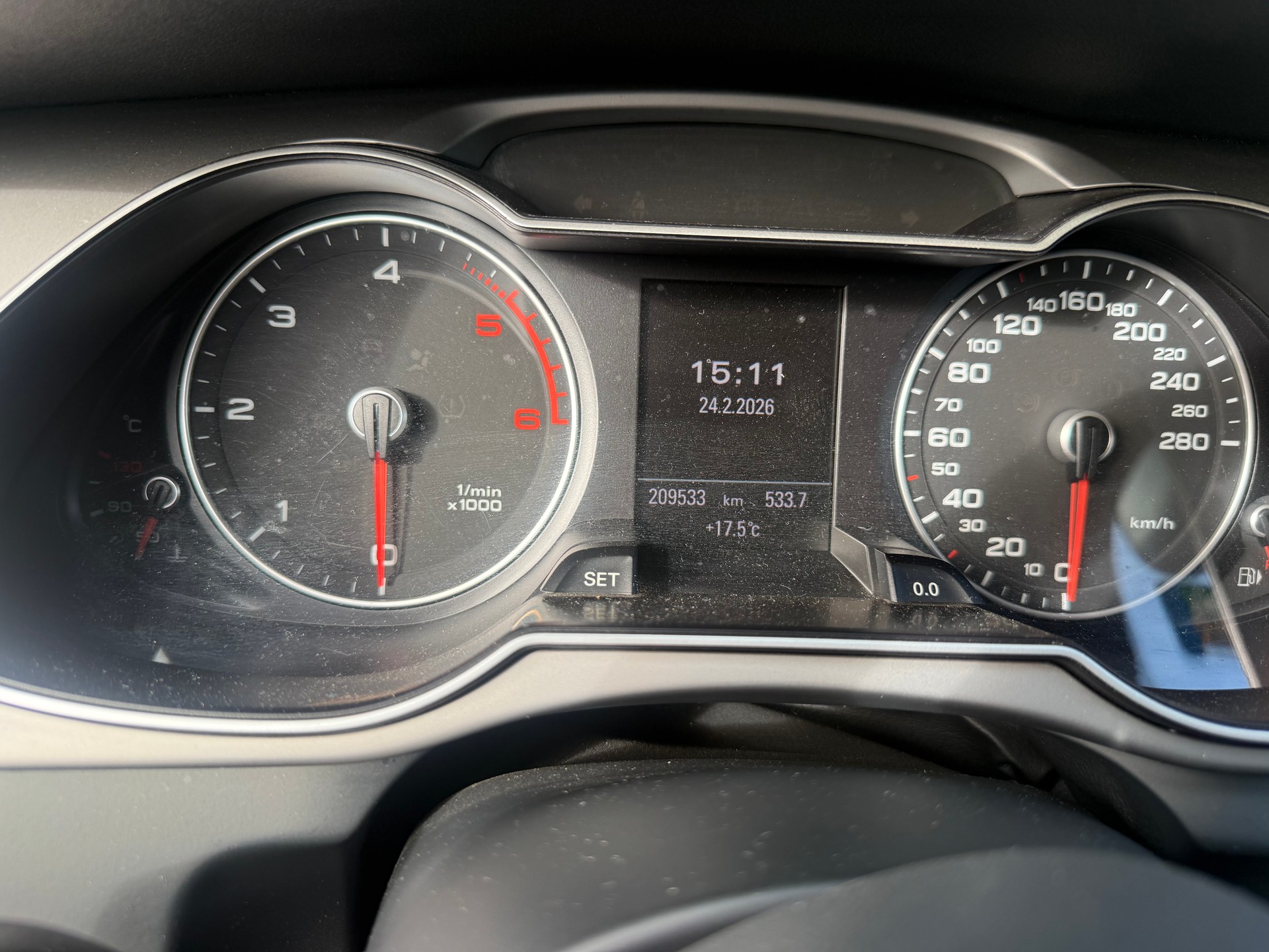 AUDI A4 allroad 3.0 TDI quattro S-tronic-image-11