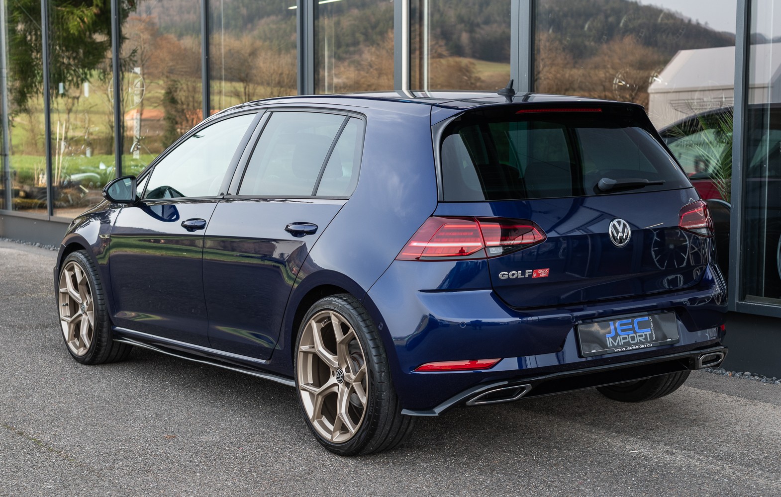 VW Golf 1.5 TSI R Line EVO Comfort-image-3