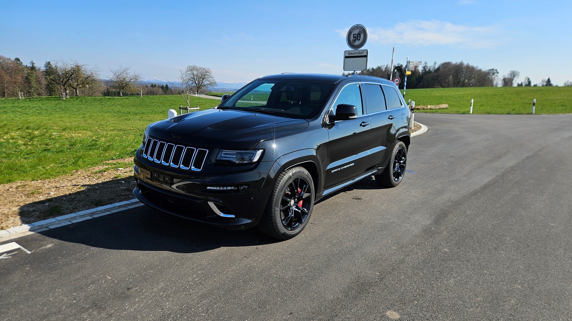 JEEP Grand Cherokee 6.4 V8 HEMI SRT8 Automatic-image-0