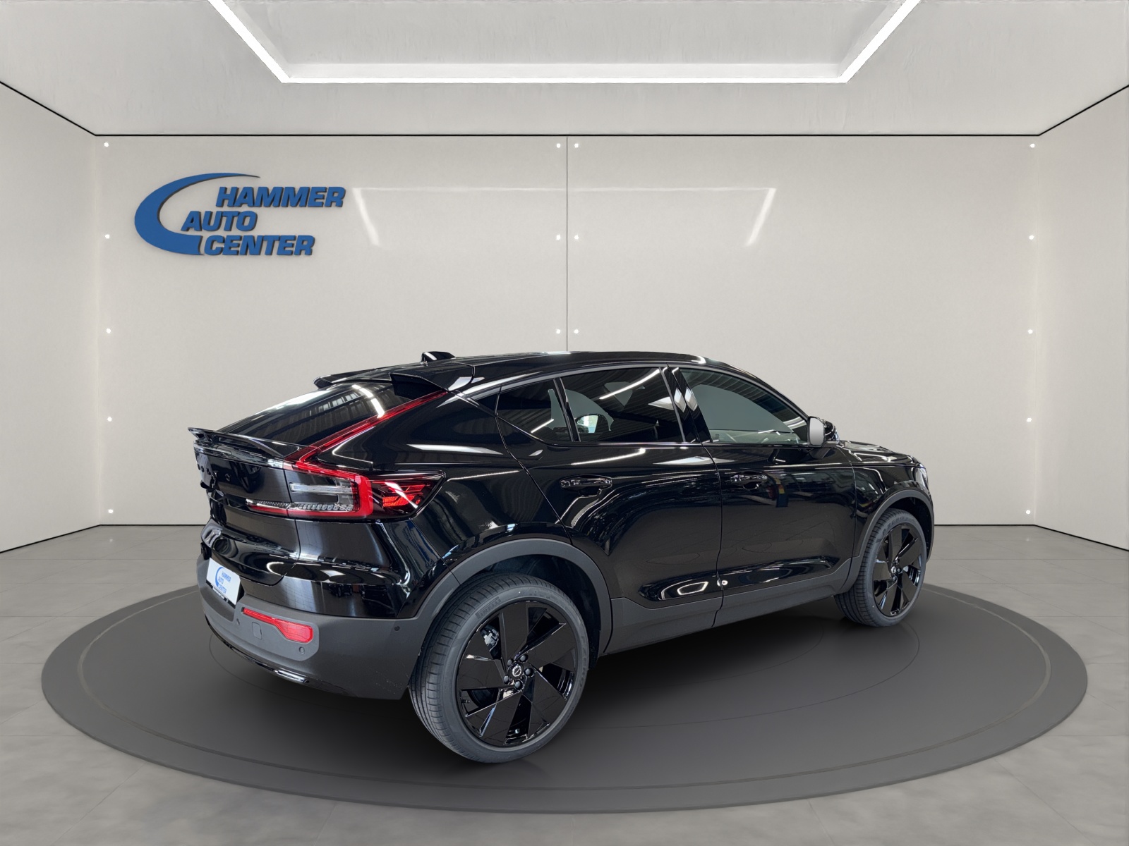 VOLVO EC40 Twin Performance Black Edition AWD-image-5