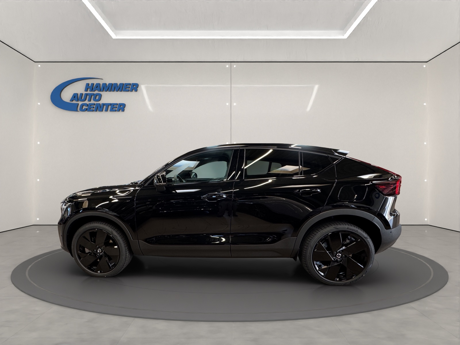 VOLVO EC40 Twin Performance Black Edition AWD-image-1