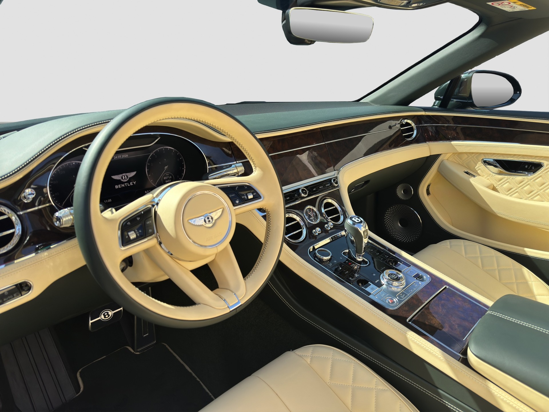 BENTLEY Continental GTC 4.0 V8 Mulliner-image-9
