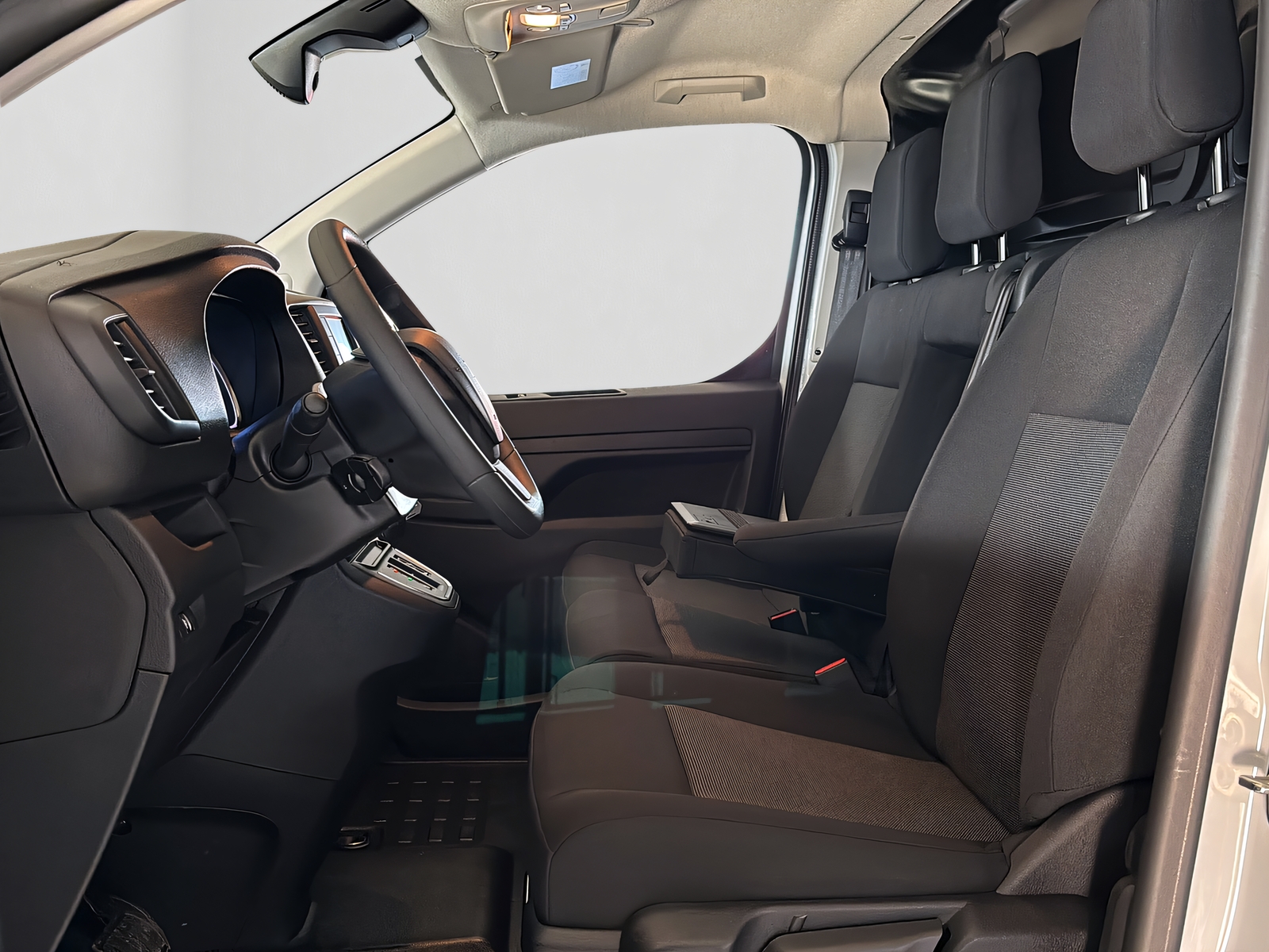 PEUGEOT e-Expert Kaw. Standard 50 kWh-image-10