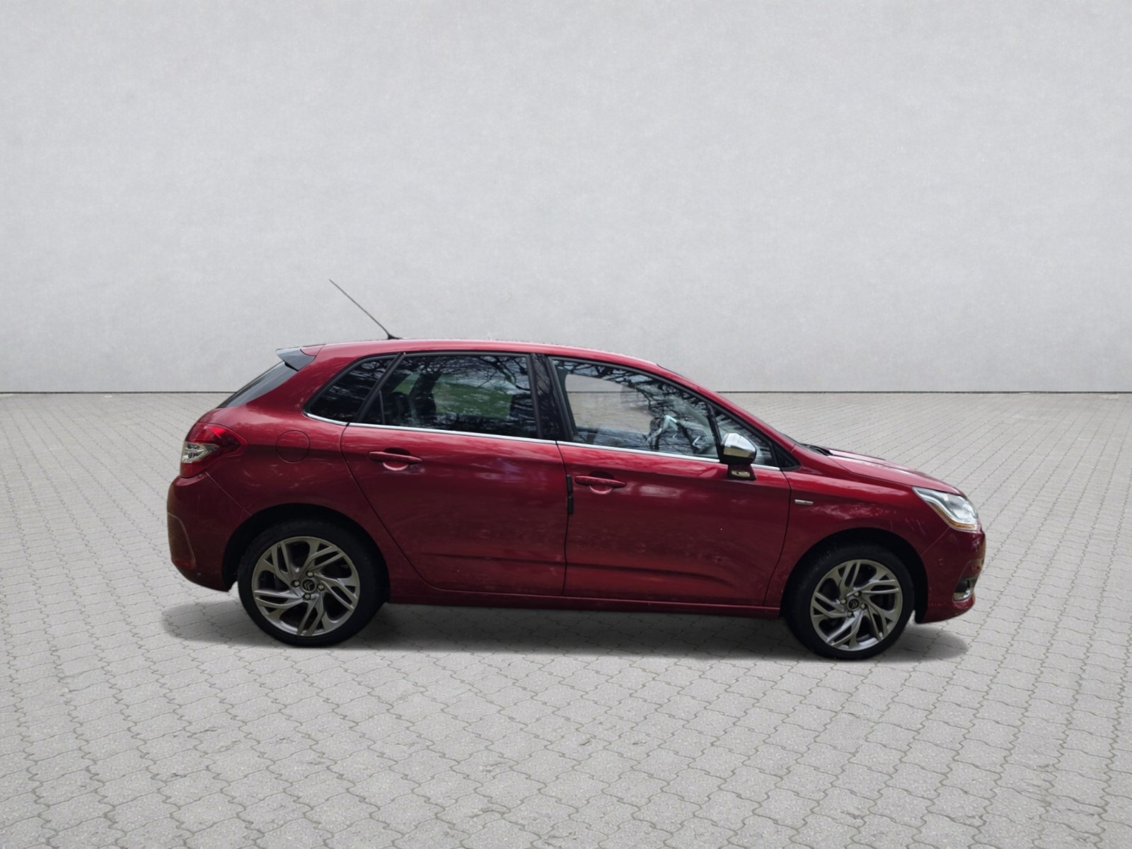CITROEN C4 Berline 1.6 THP Exclusive EGS6-image-3