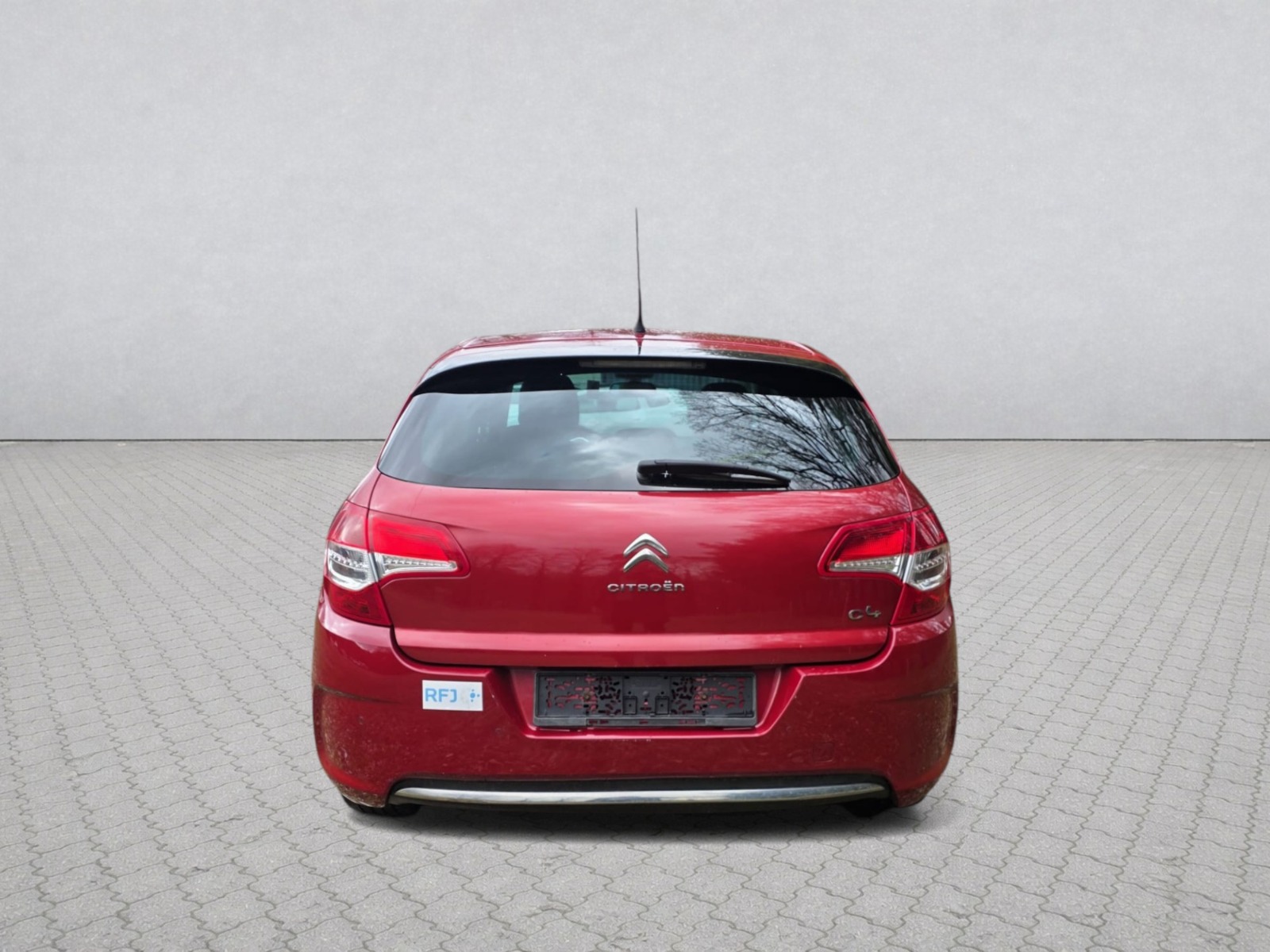 CITROEN C4 Berline 1.6 THP Exclusive EGS6-image-7