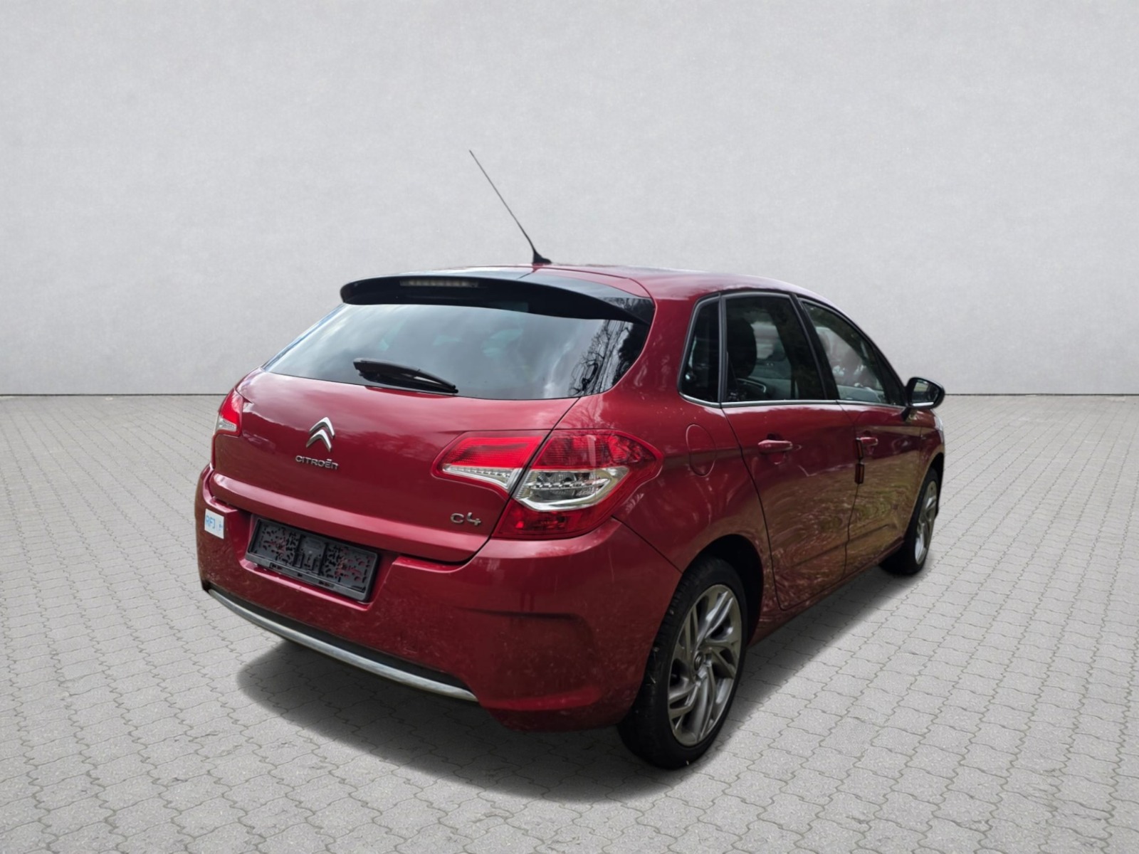 CITROEN C4 Berline 1.6 THP Exclusive EGS6-image-5