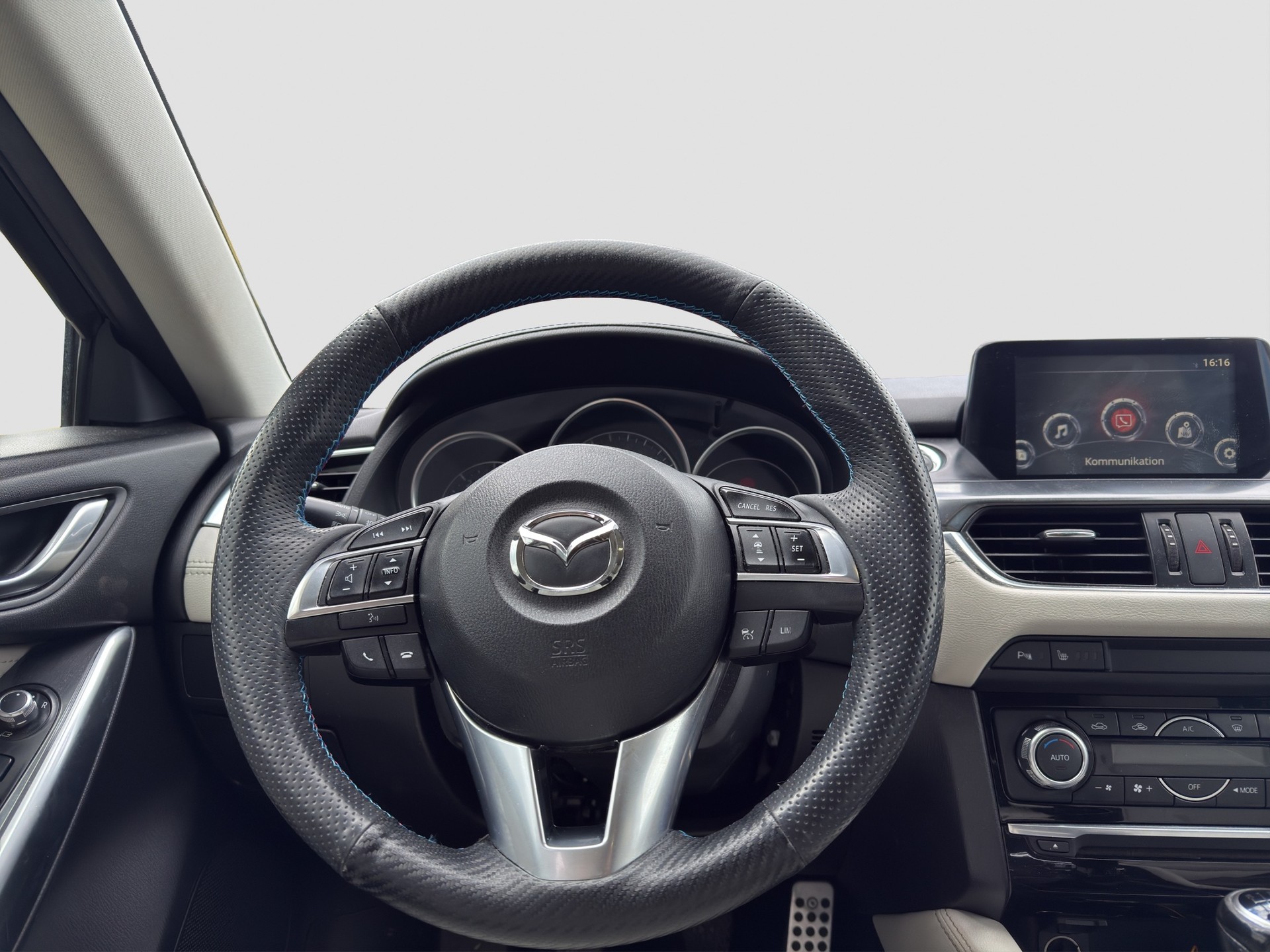 MAZDA 6 Sportwagon 2.2 D 16V HP Revolution ** Schiebedach ** Anhängerkupplung ** Voll-Leder **-image-8